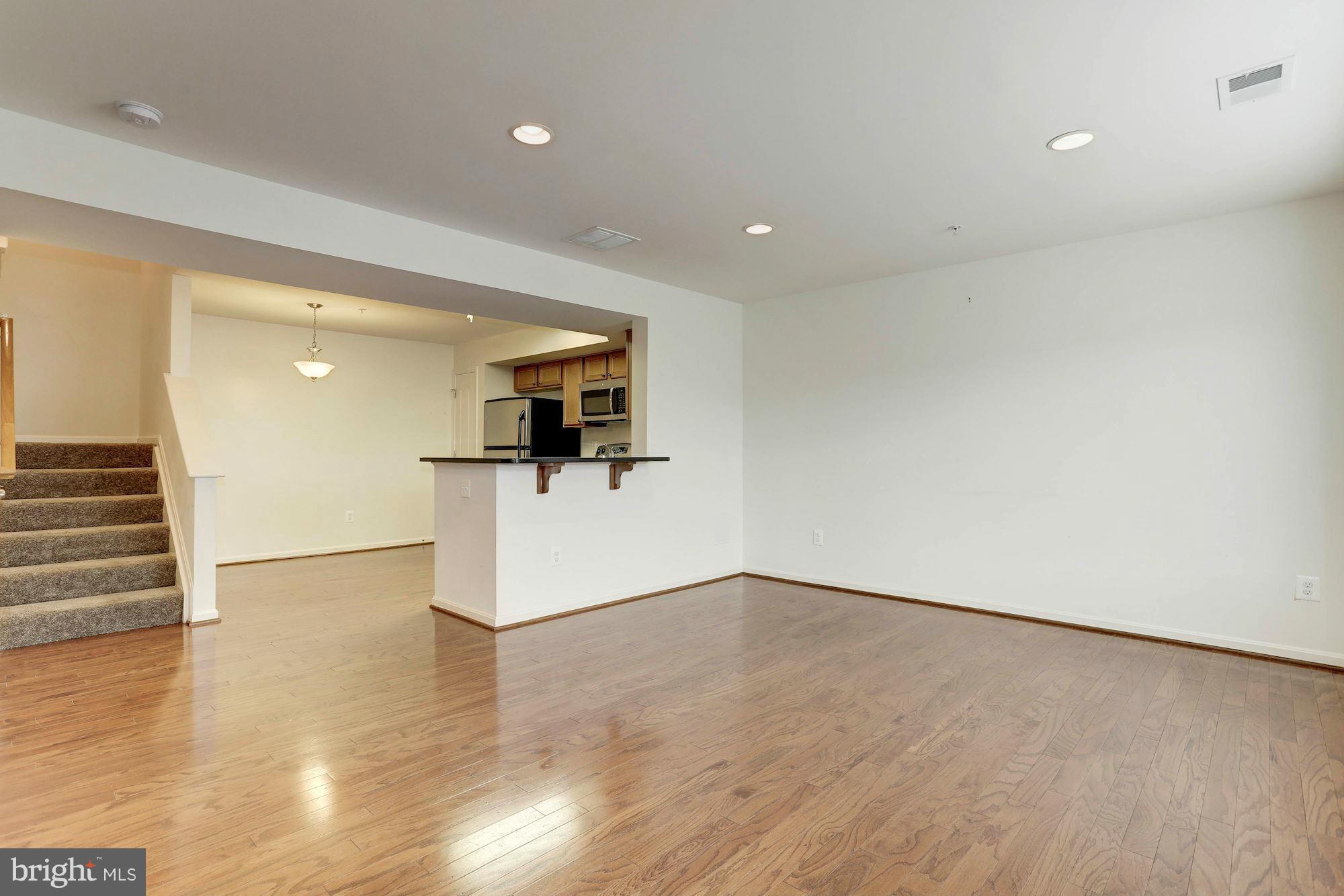 RESERVOIR RIDGE - Residential