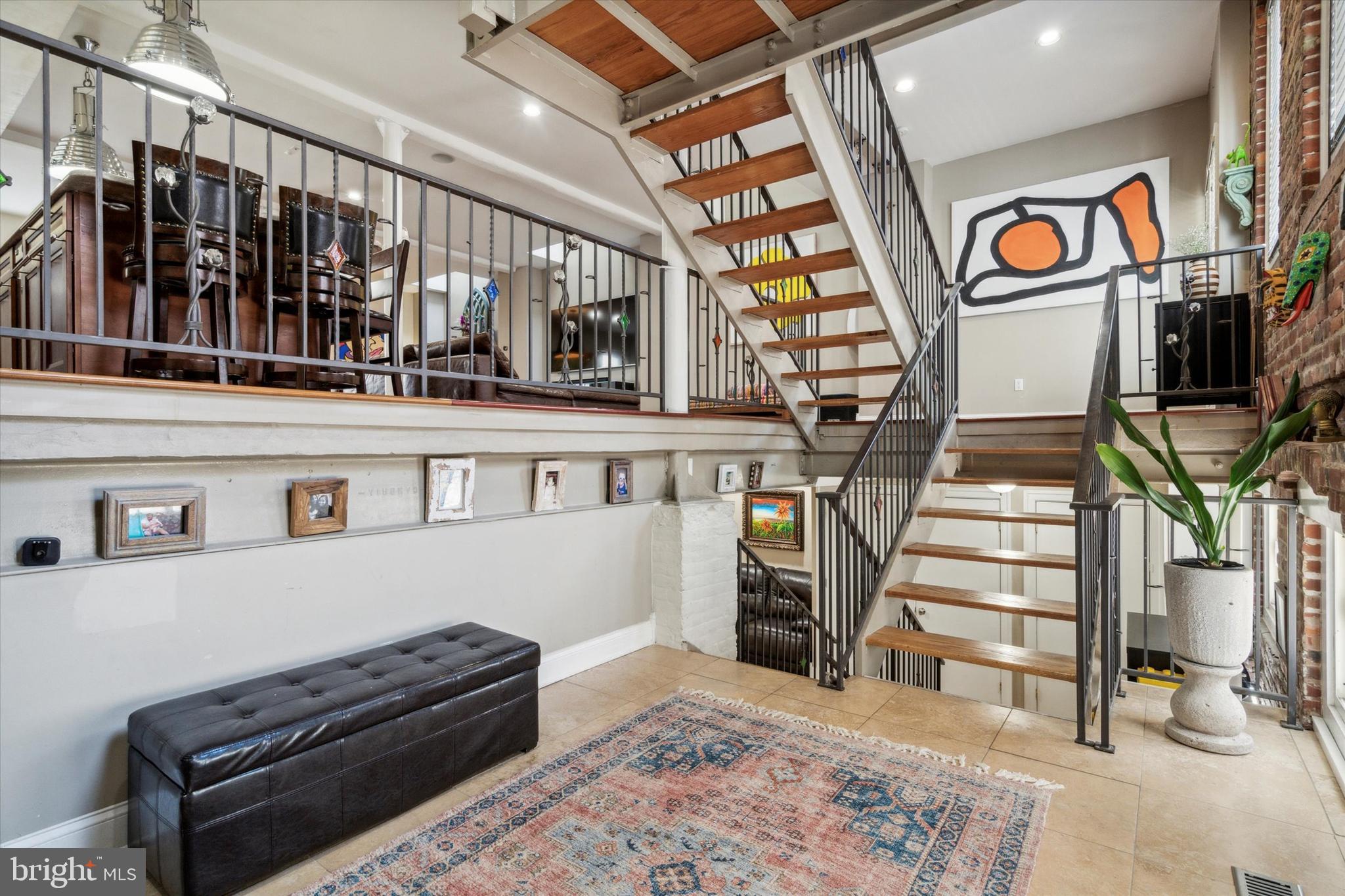 623 KATER STREET 25