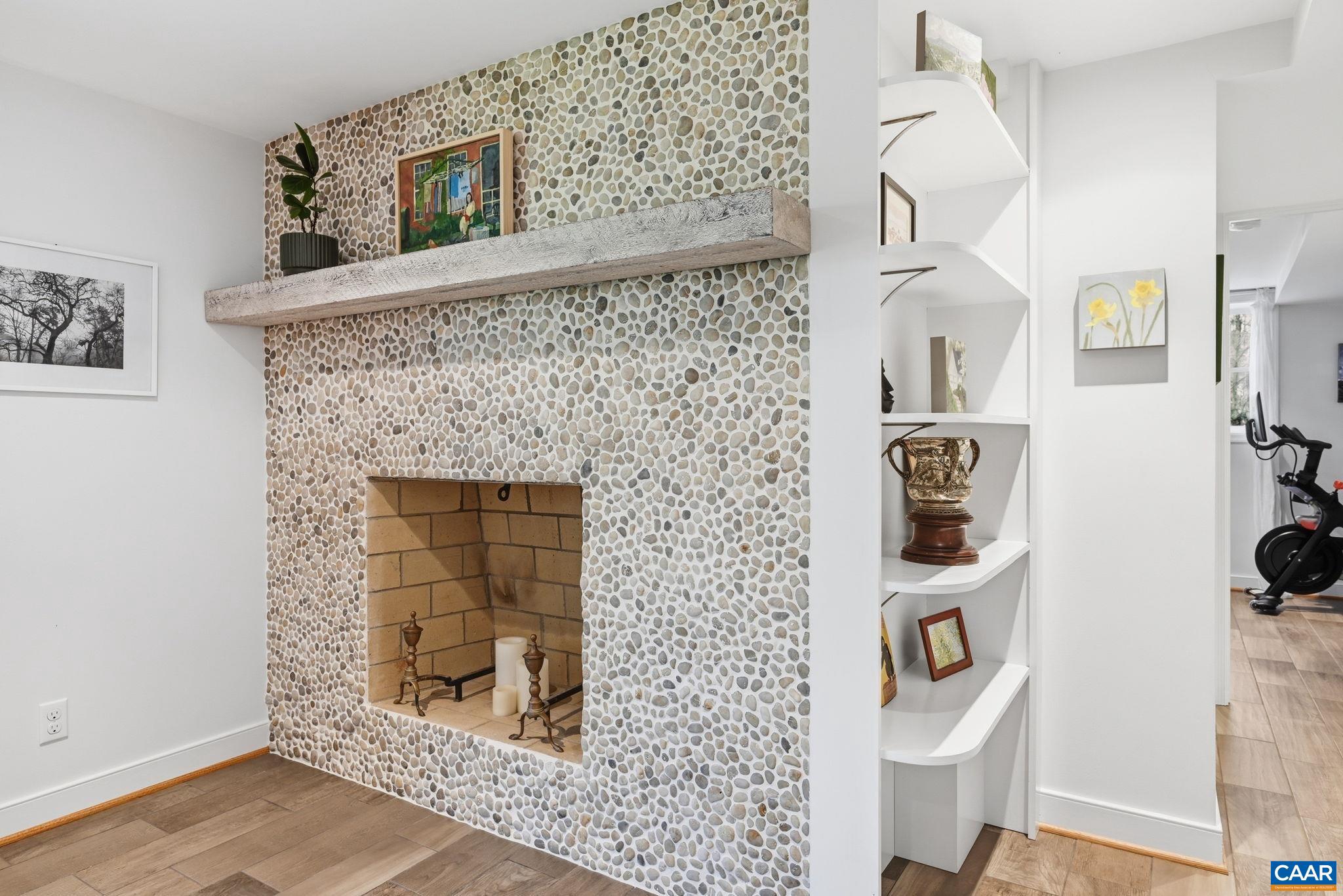 PINE GARTH RUN - Residential