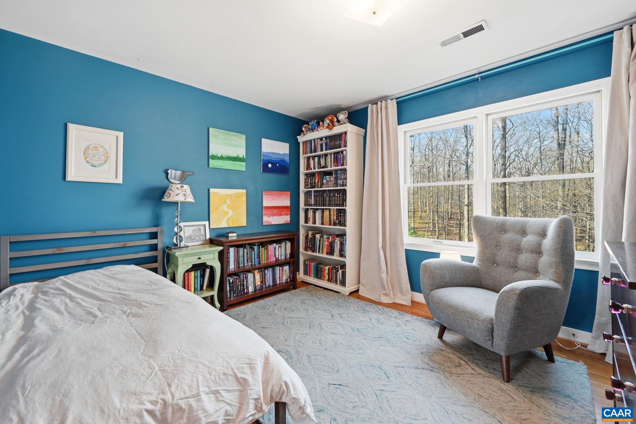 PINE GARTH RUN - Residential