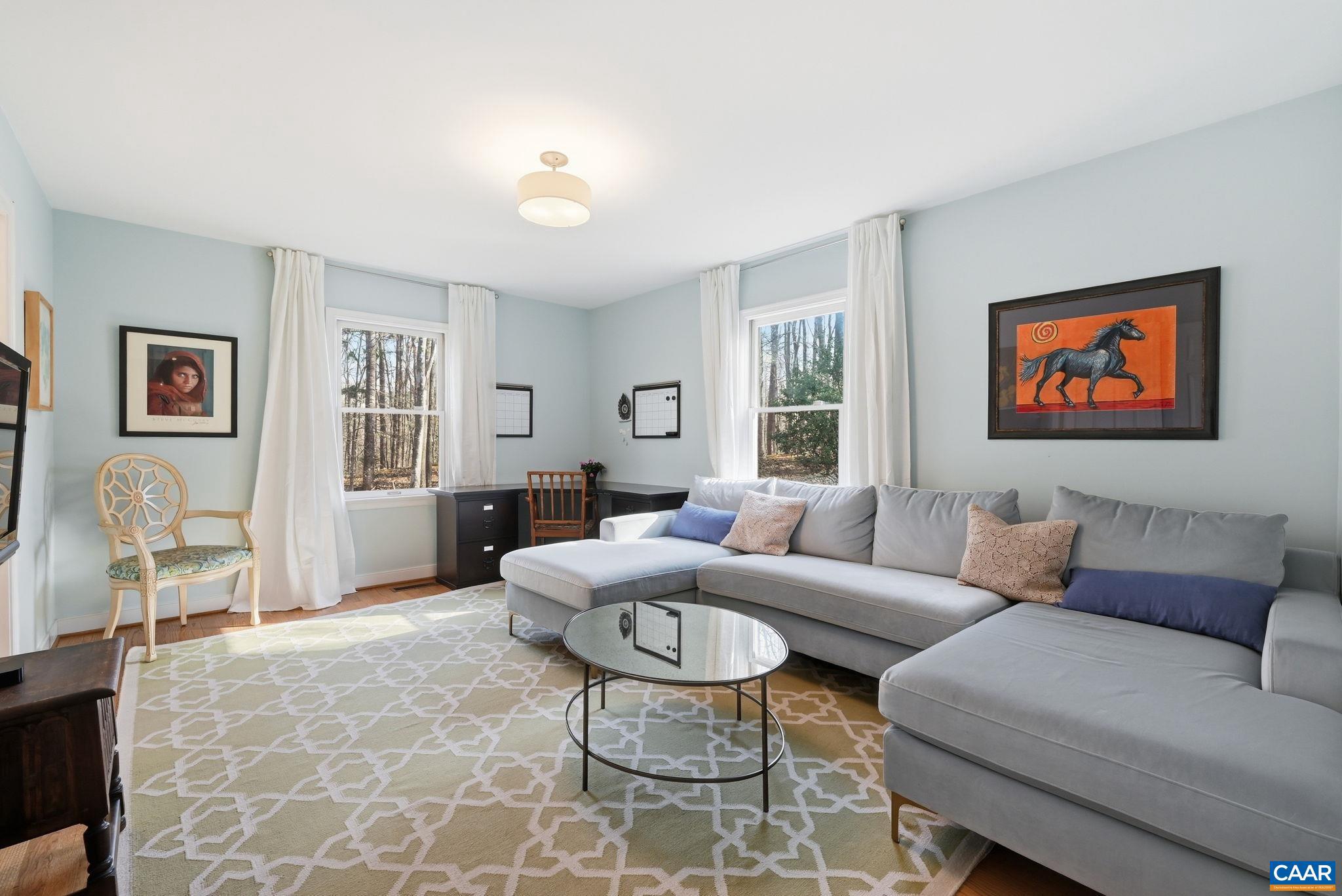 PINE GARTH RUN - Residential