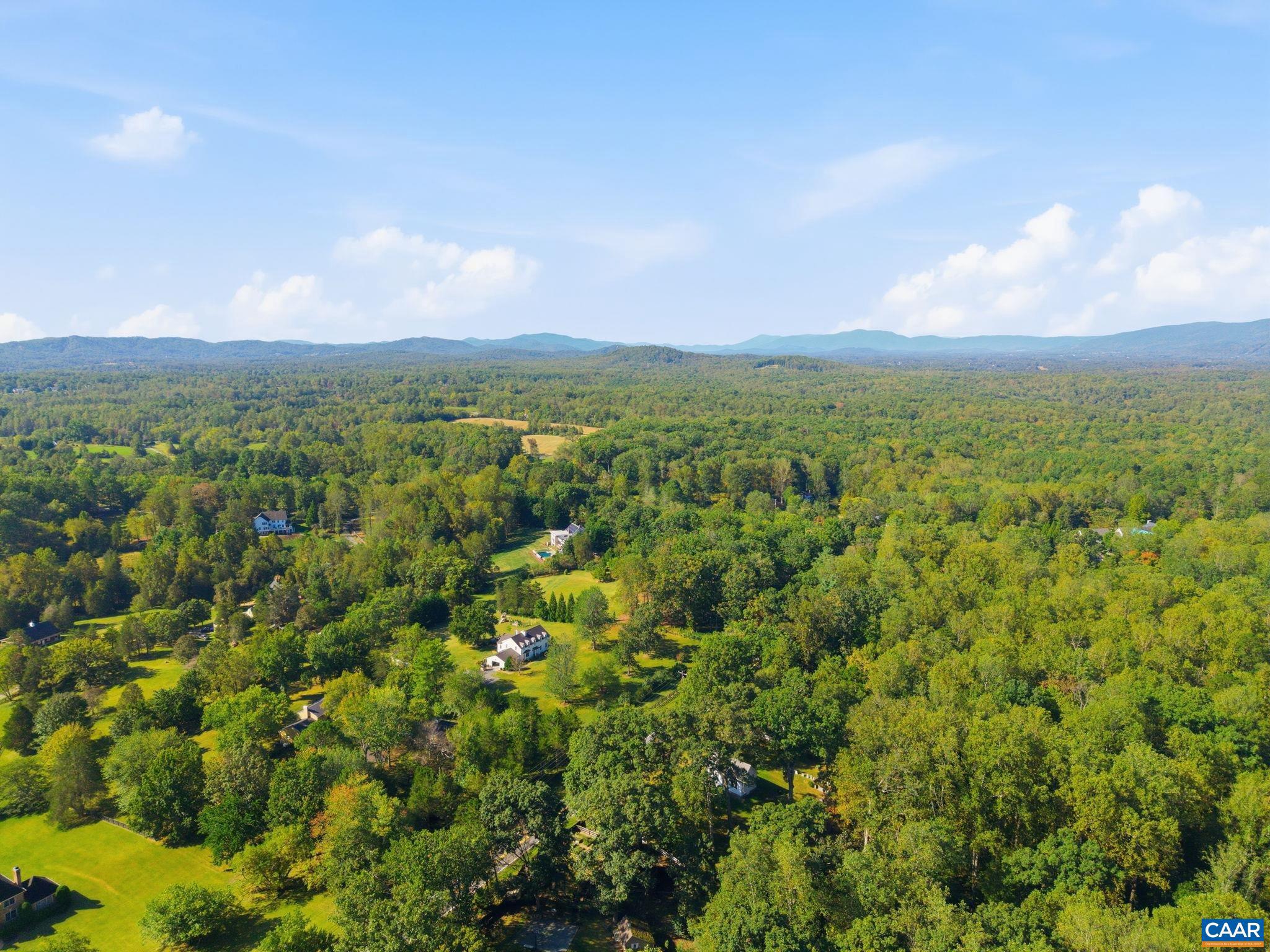 PINE GARTH RUN - Residential