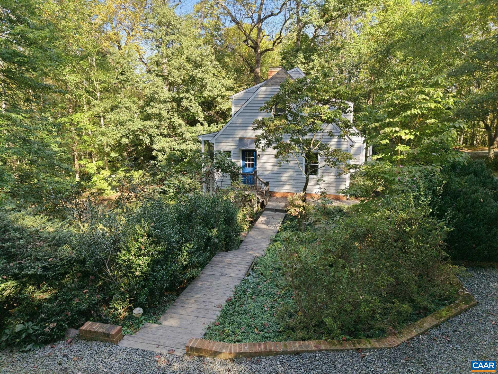 PINE GARTH RUN - Residential