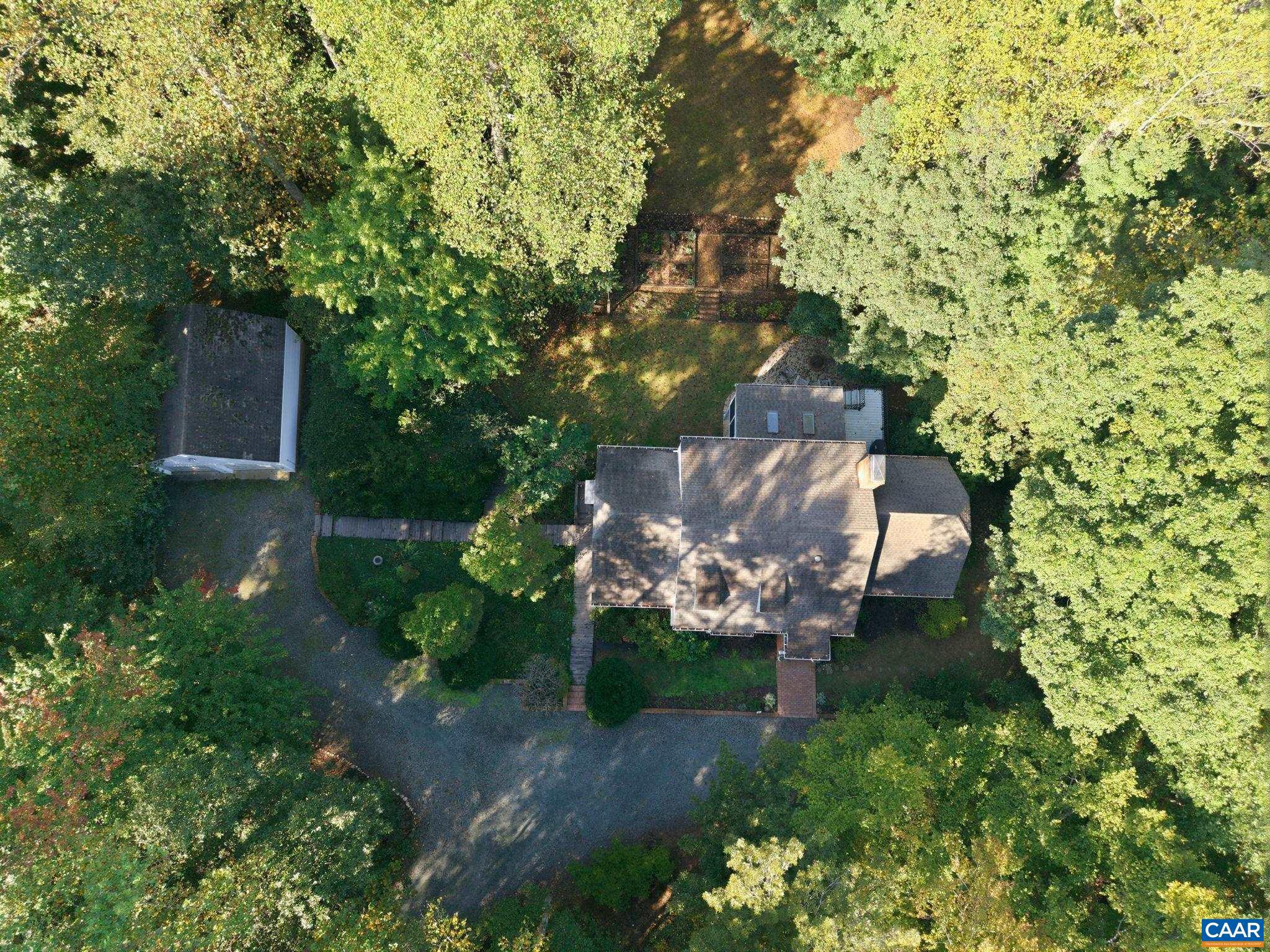 PINE GARTH RUN - Residential