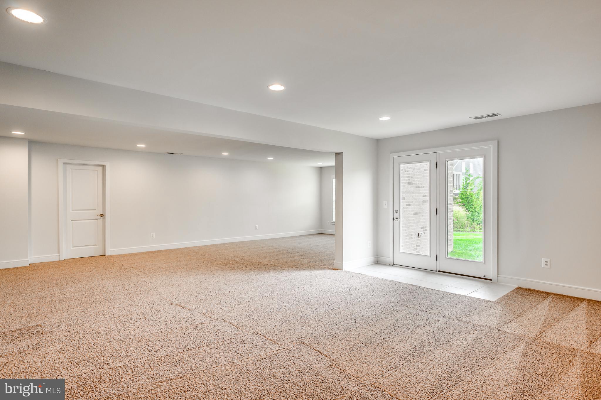 MEADOW BROOK FARM - Residential Lease