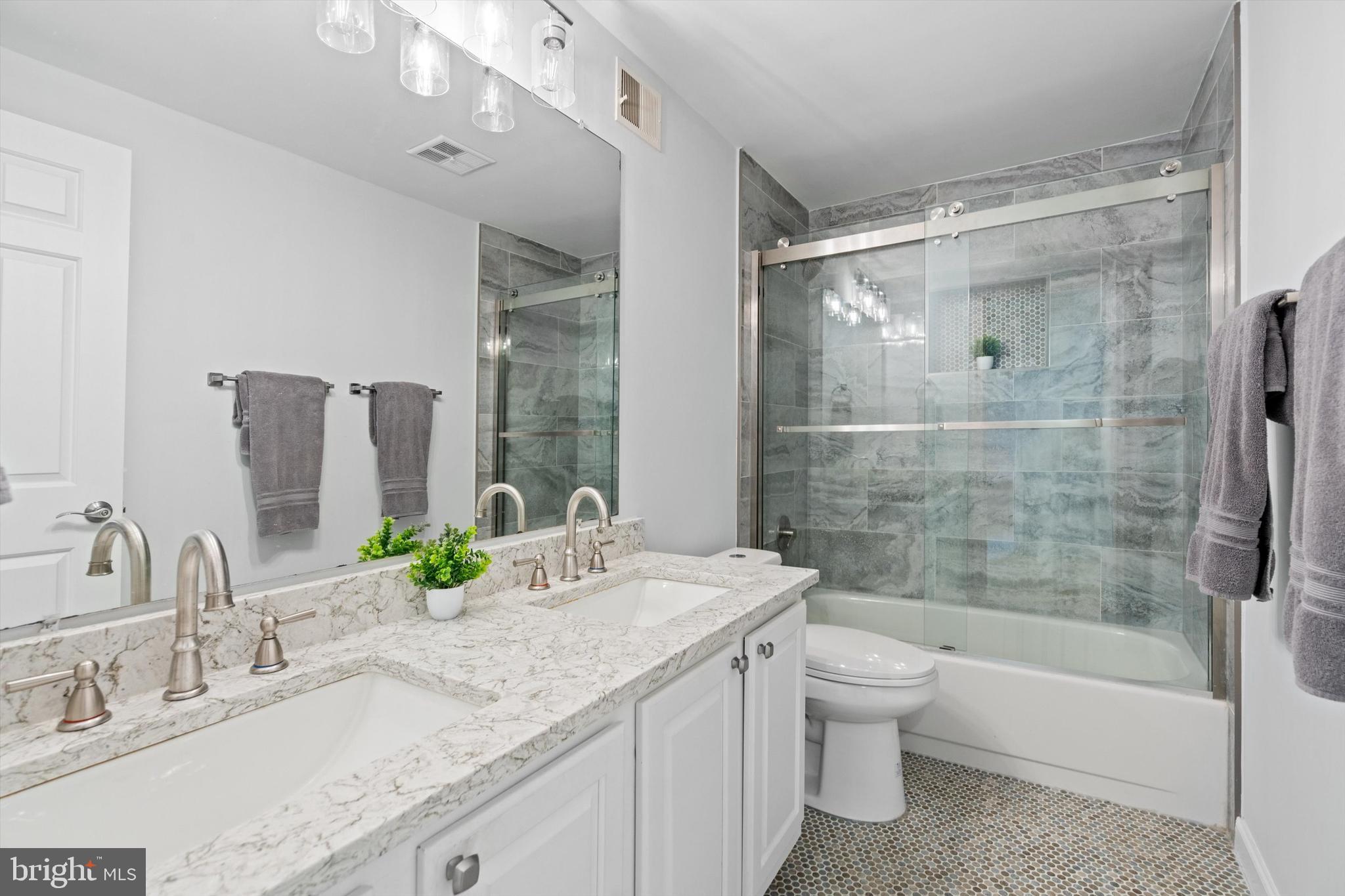 POTOMAC CHASE - Residential