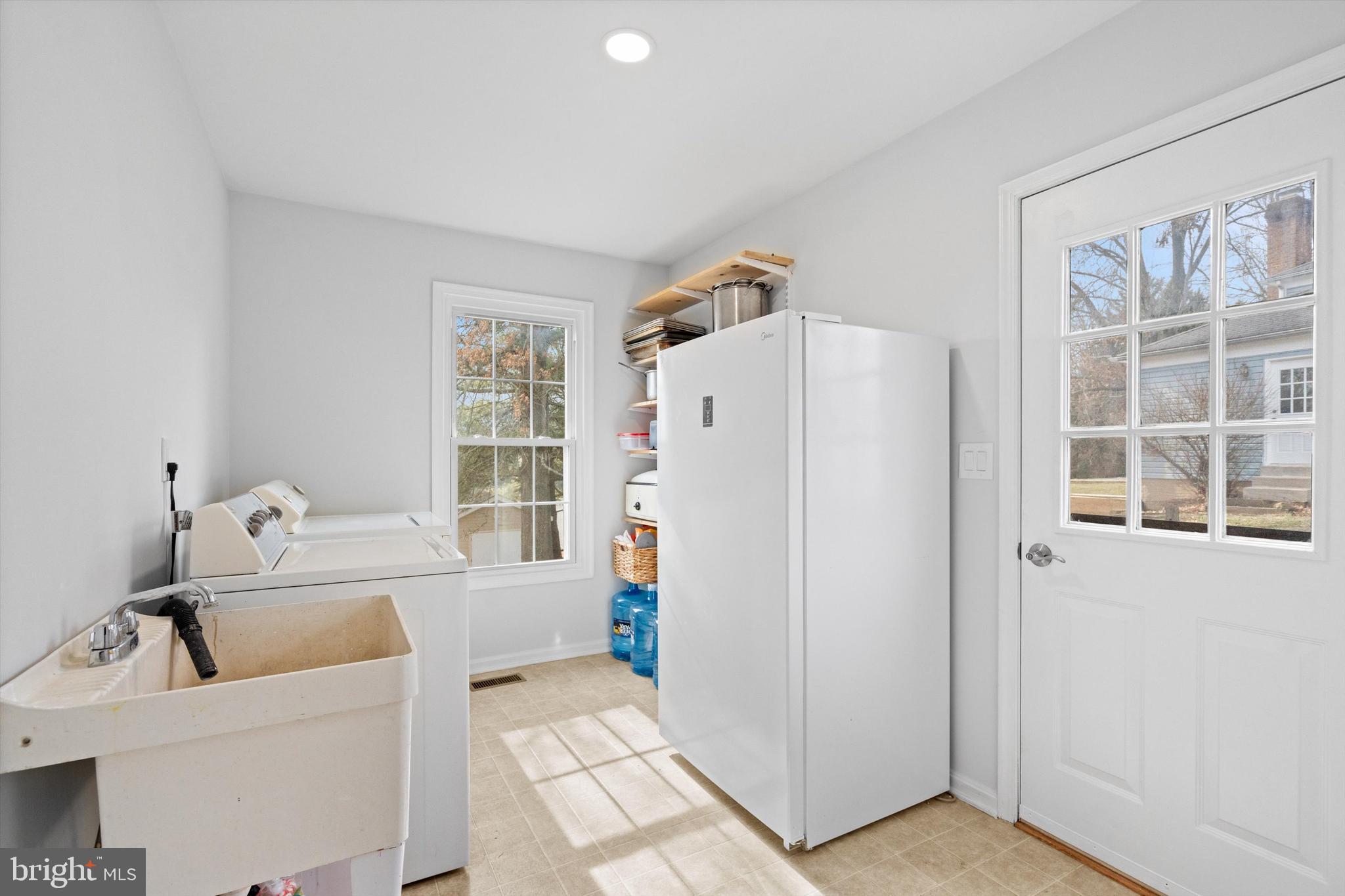 POTOMAC CHASE - Residential