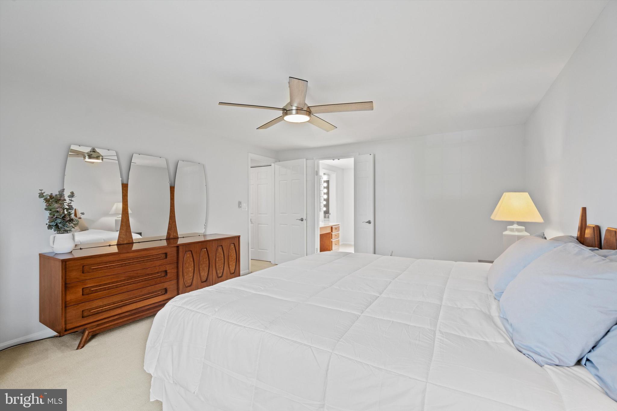 POTOMAC CHASE - Residential