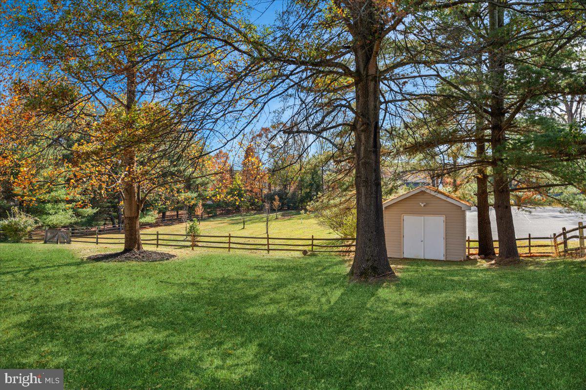 POTOMAC CHASE - Residential