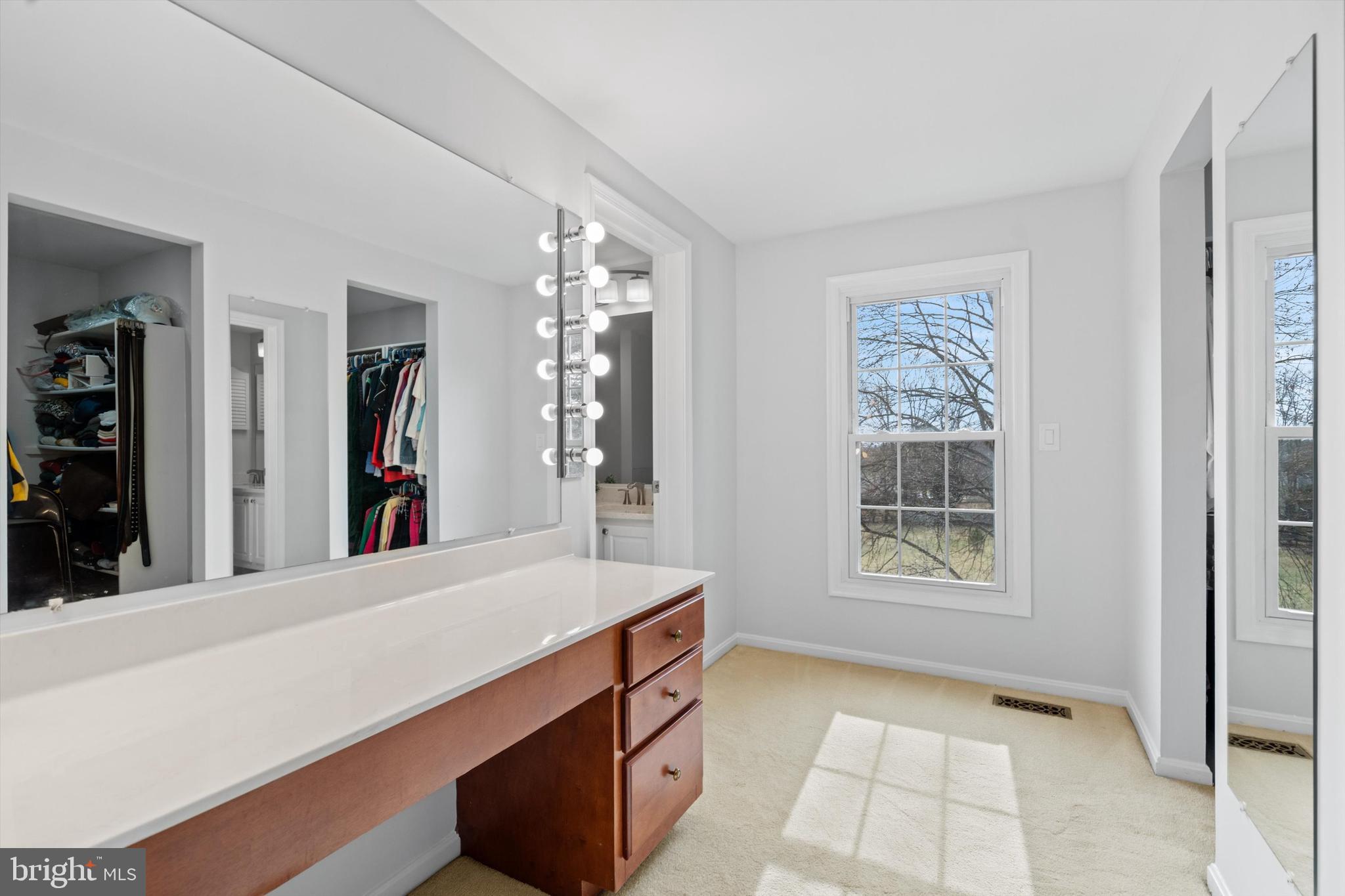 POTOMAC CHASE - Residential