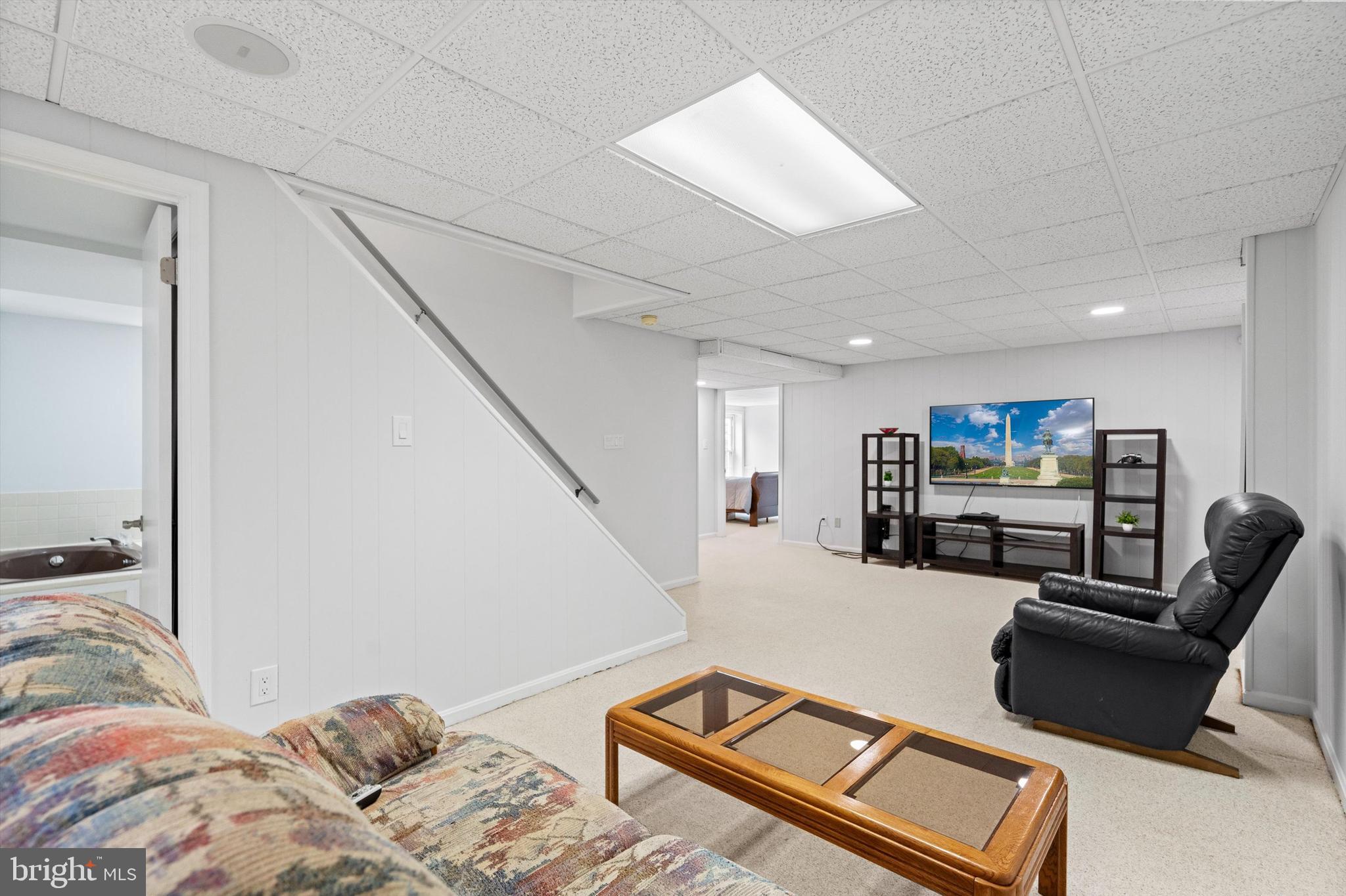 POTOMAC CHASE - Residential