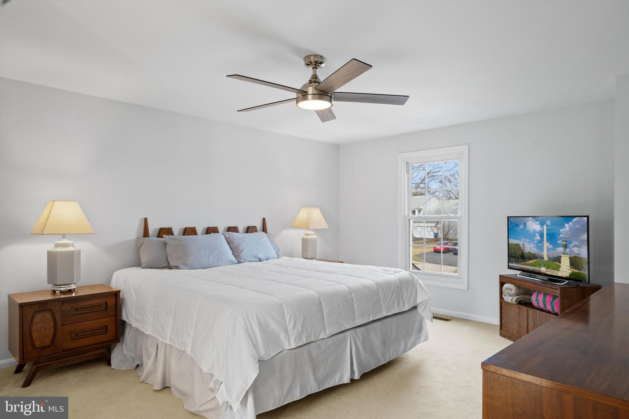 POTOMAC CHASE - Residential