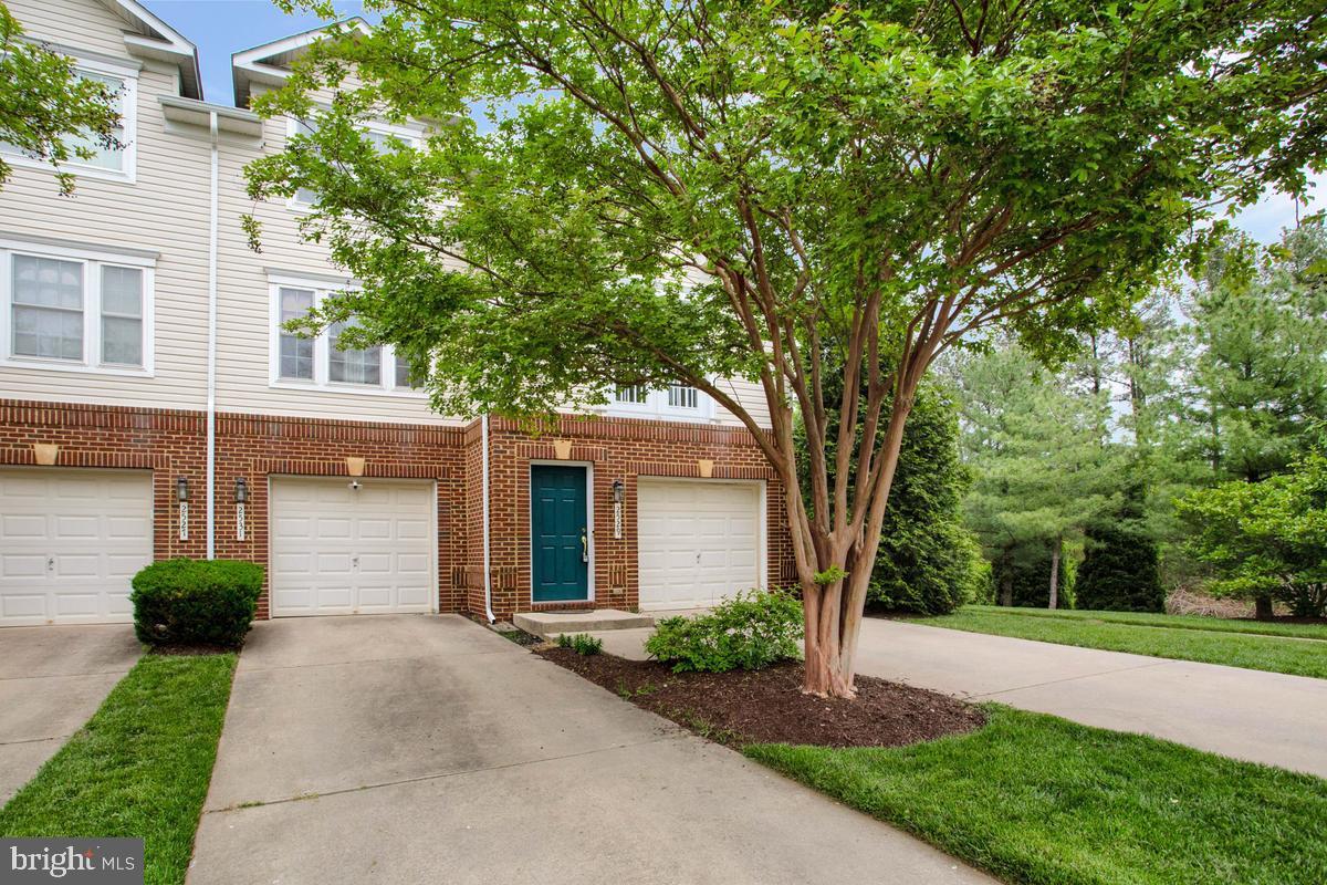 SEVEN OAKS - Residential