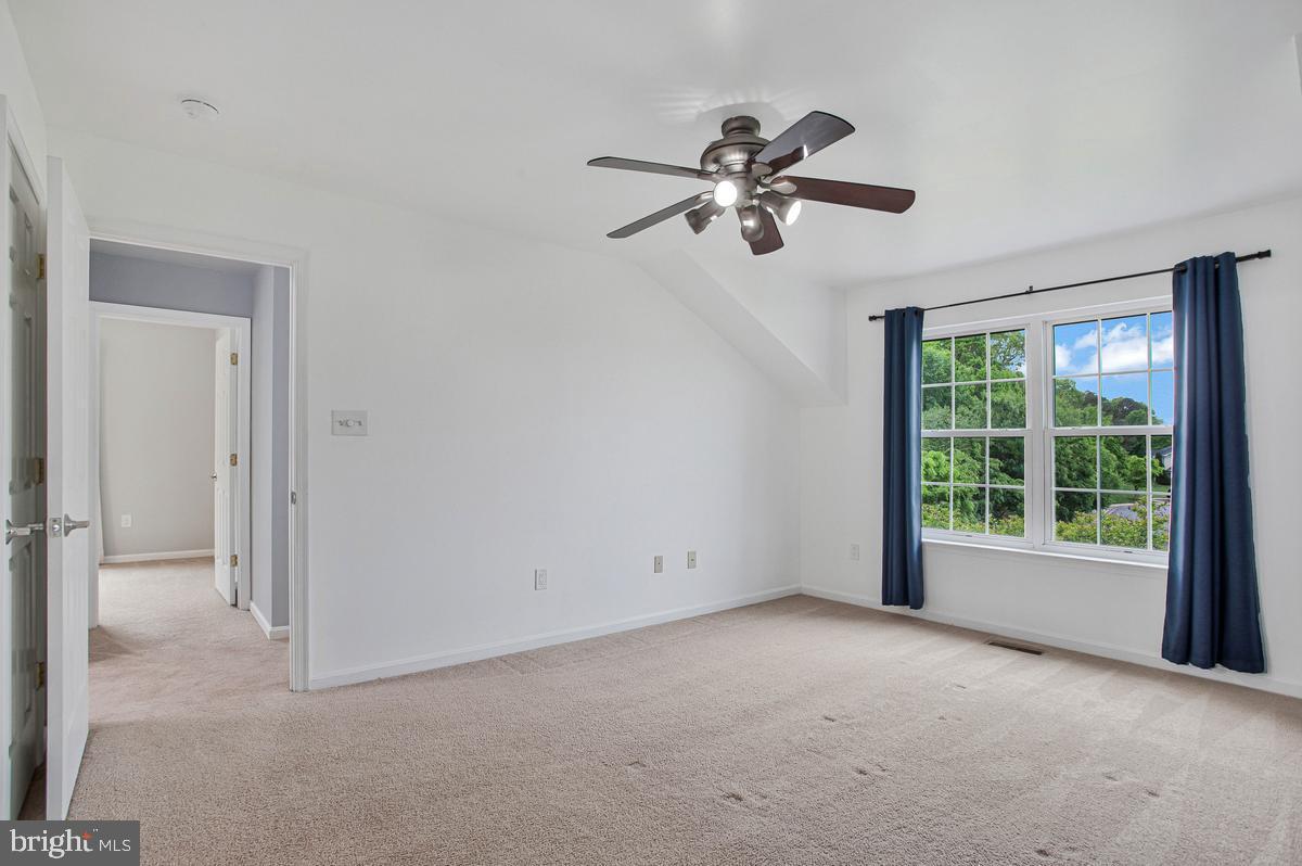 SEVEN OAKS - Residential
