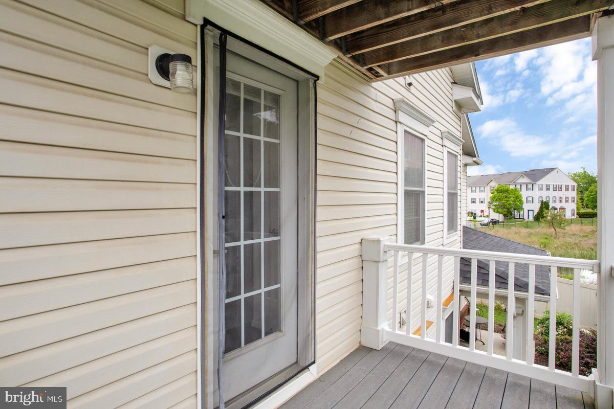 SEVEN OAKS - Residential