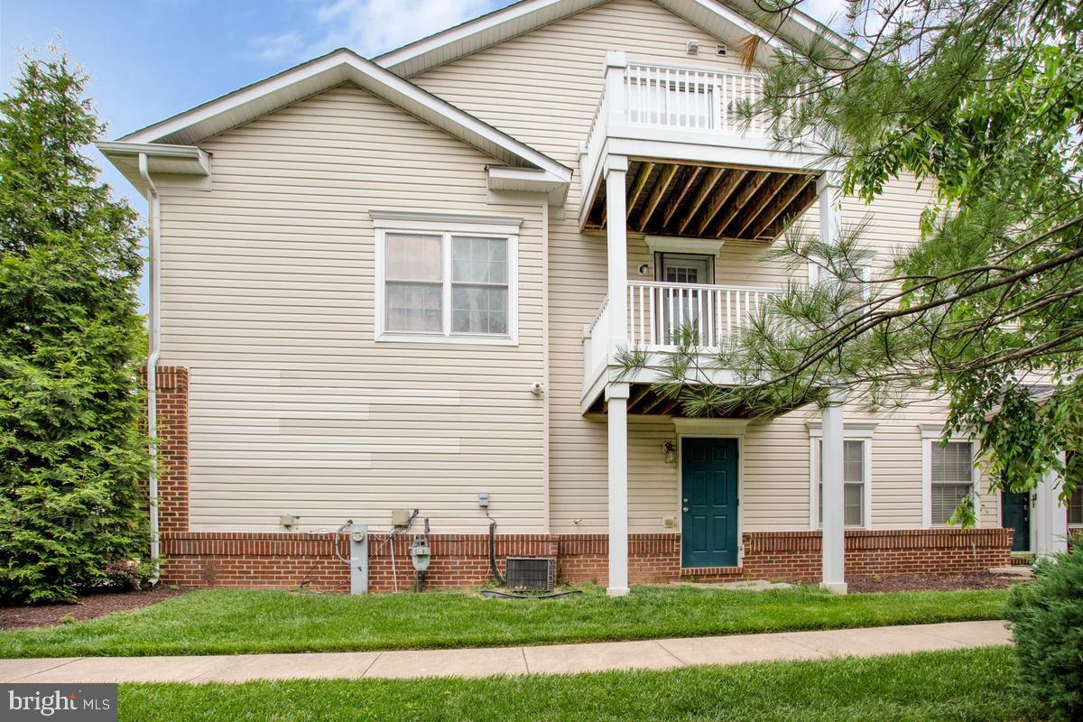 SEVEN OAKS - Residential