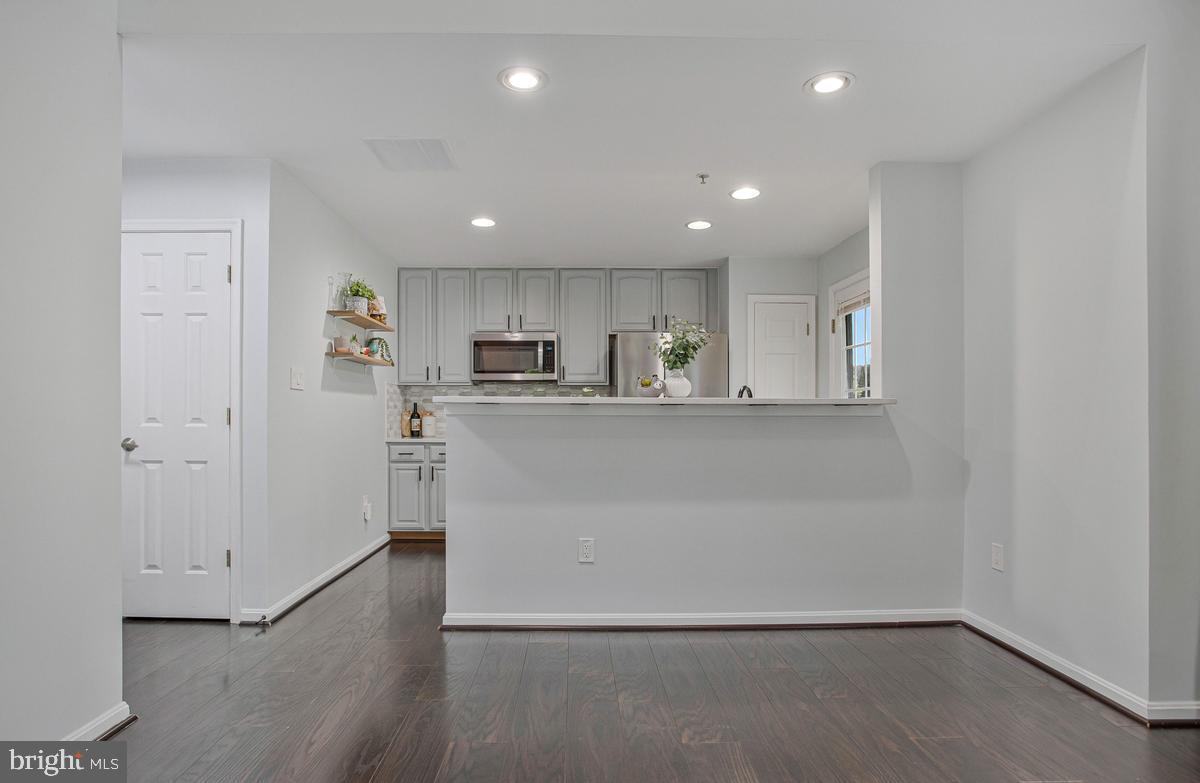 SEVEN OAKS - Residential