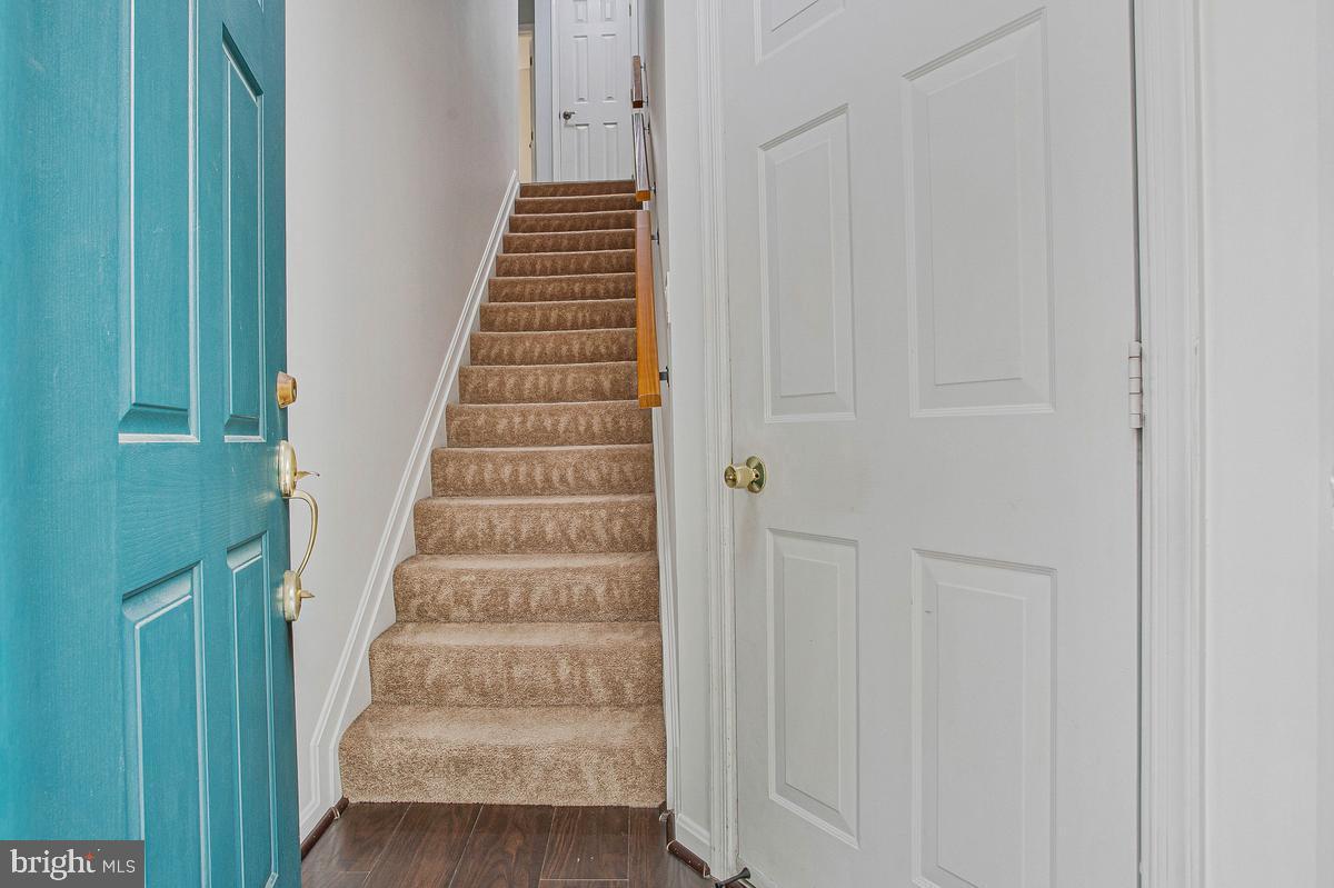 SEVEN OAKS - Residential