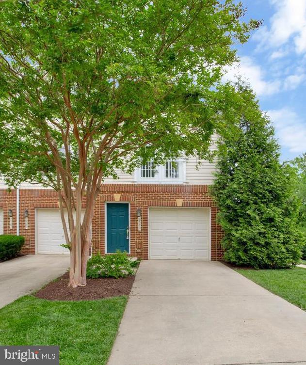 SEVEN OAKS - Residential