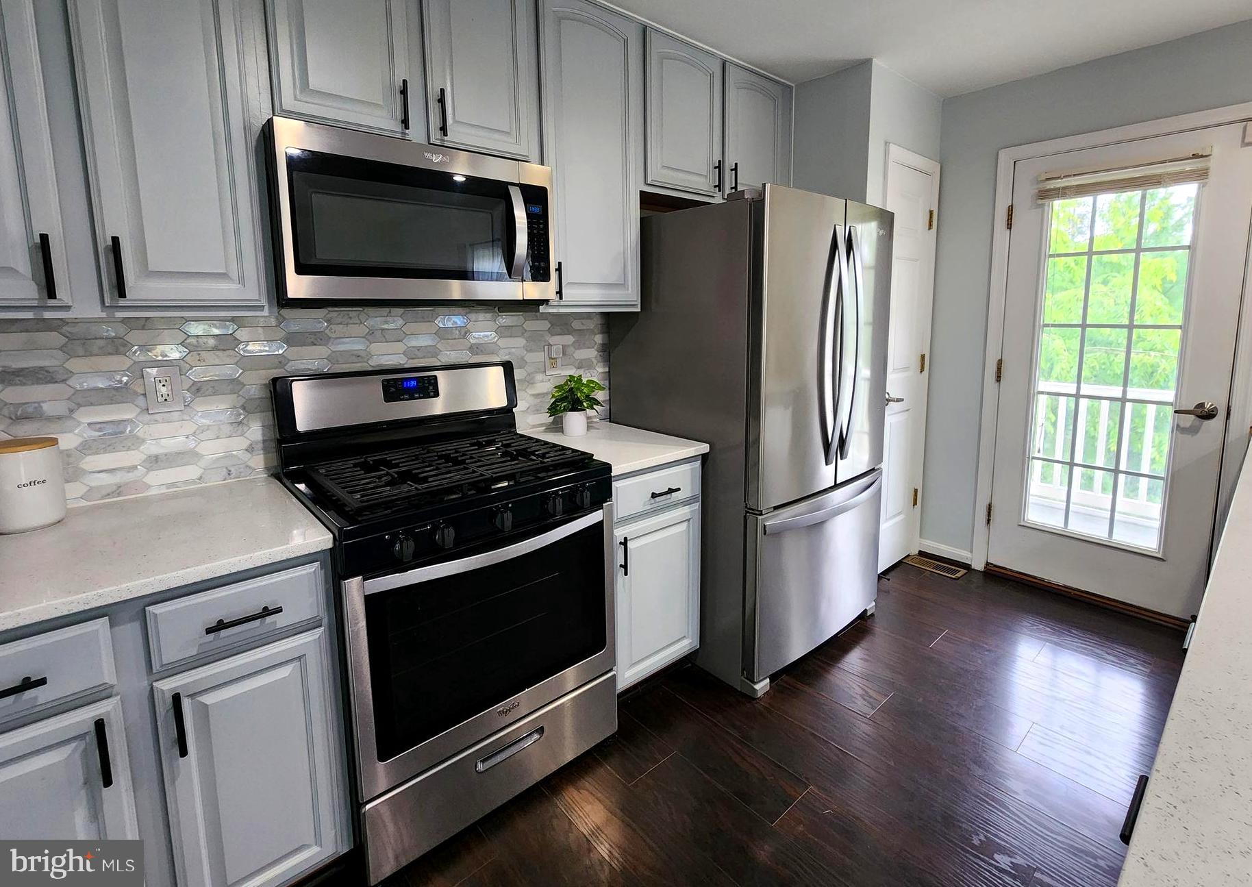 SEVEN OAKS - Residential