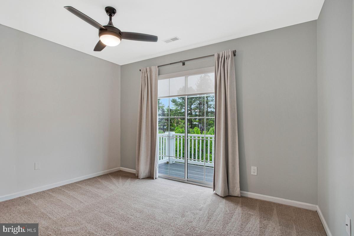 SEVEN OAKS - Residential