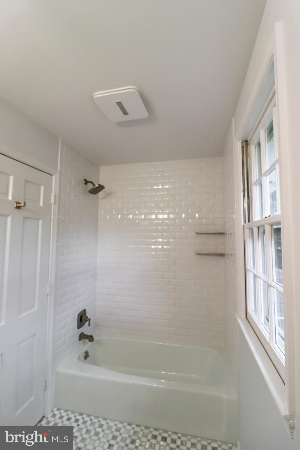 CHALFONTE - Commercial Sale