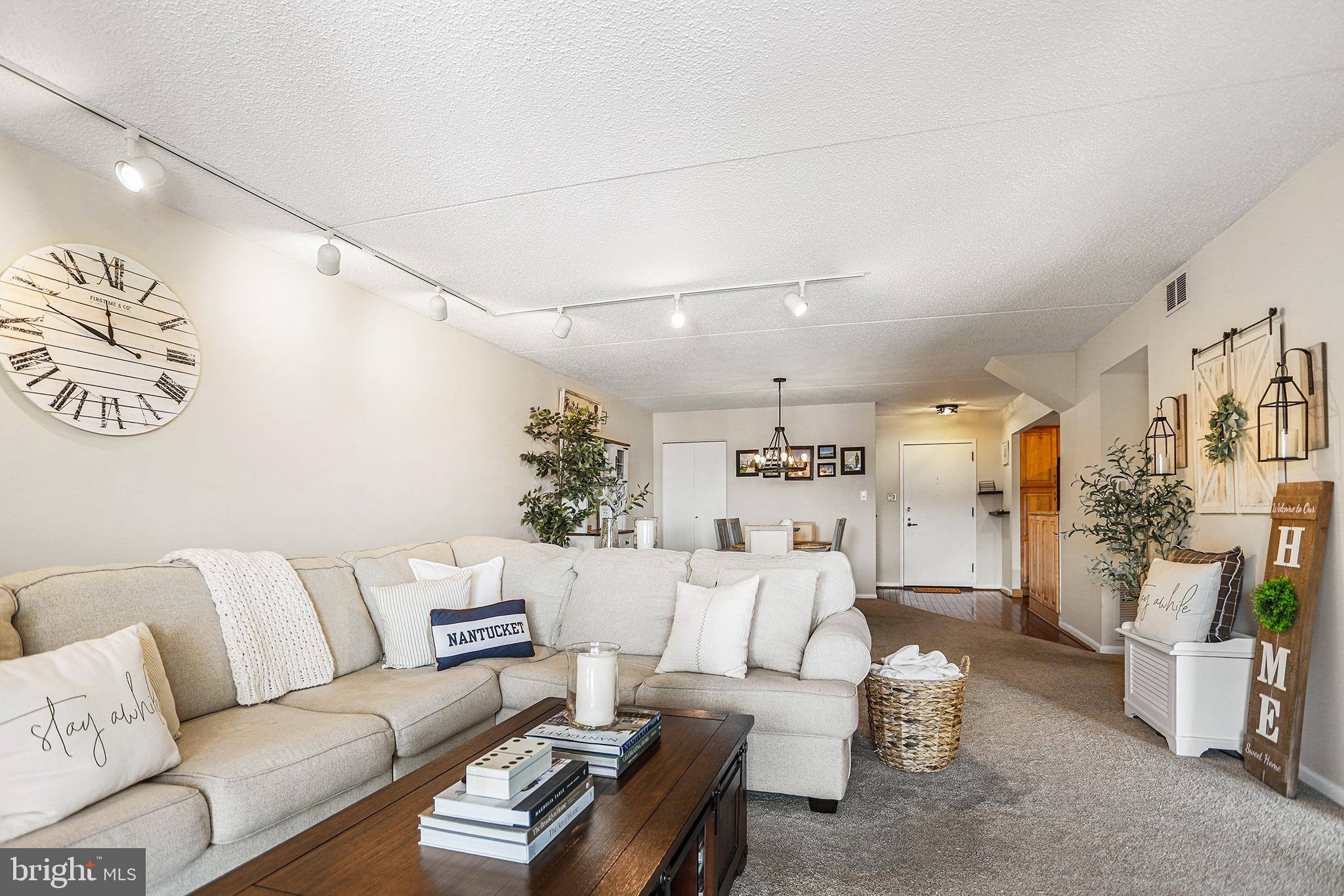 VALLEY FORGE TOWER - Residential