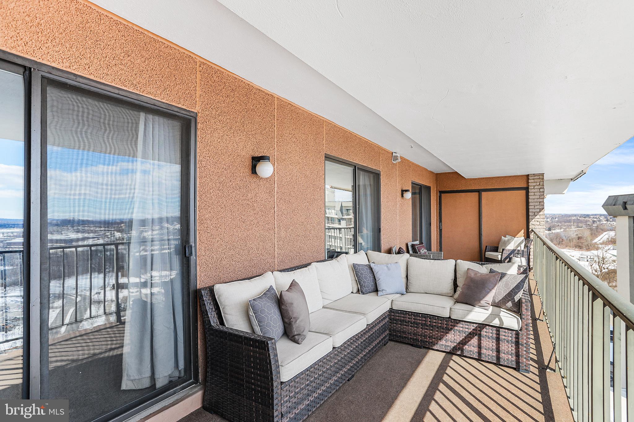 VALLEY FORGE TOWER - Residential