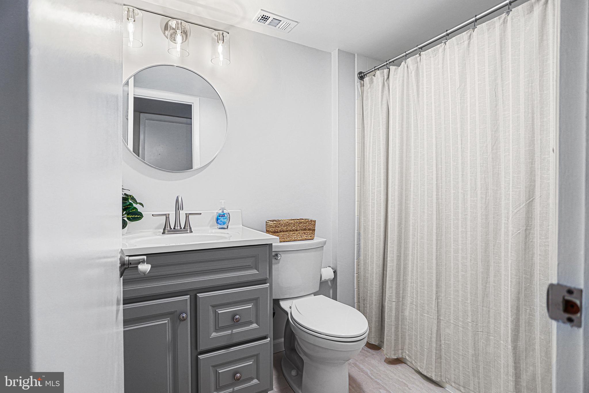 VALLEY FORGE TOWER - Residential