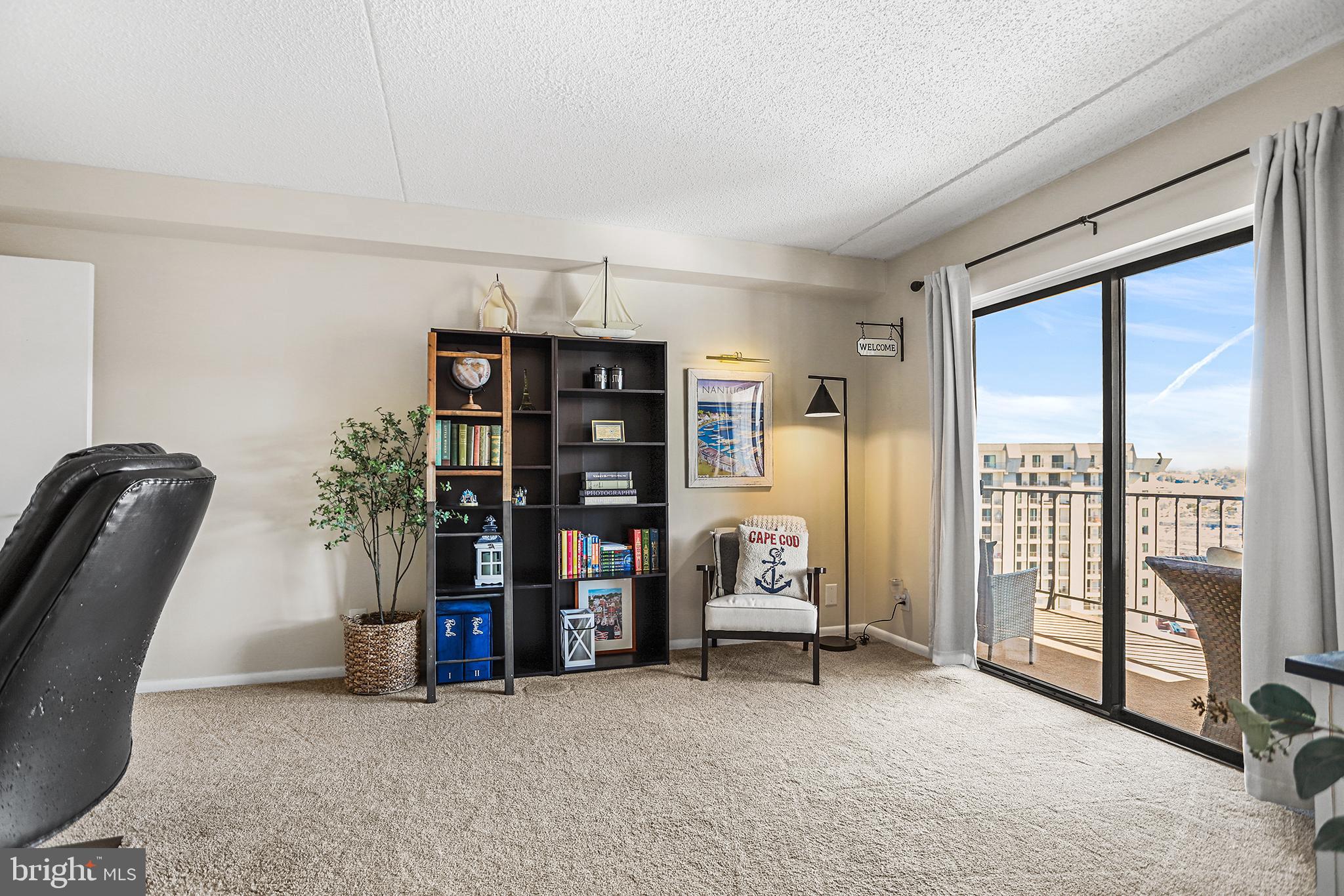 VALLEY FORGE TOWER - Residential