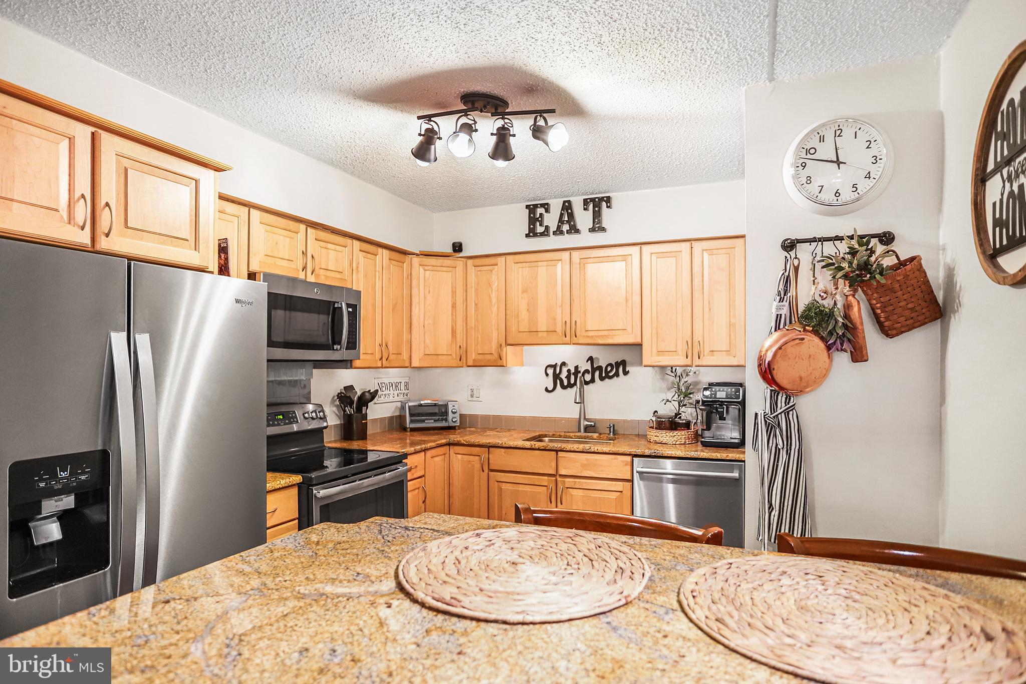 VALLEY FORGE TOWER - Residential