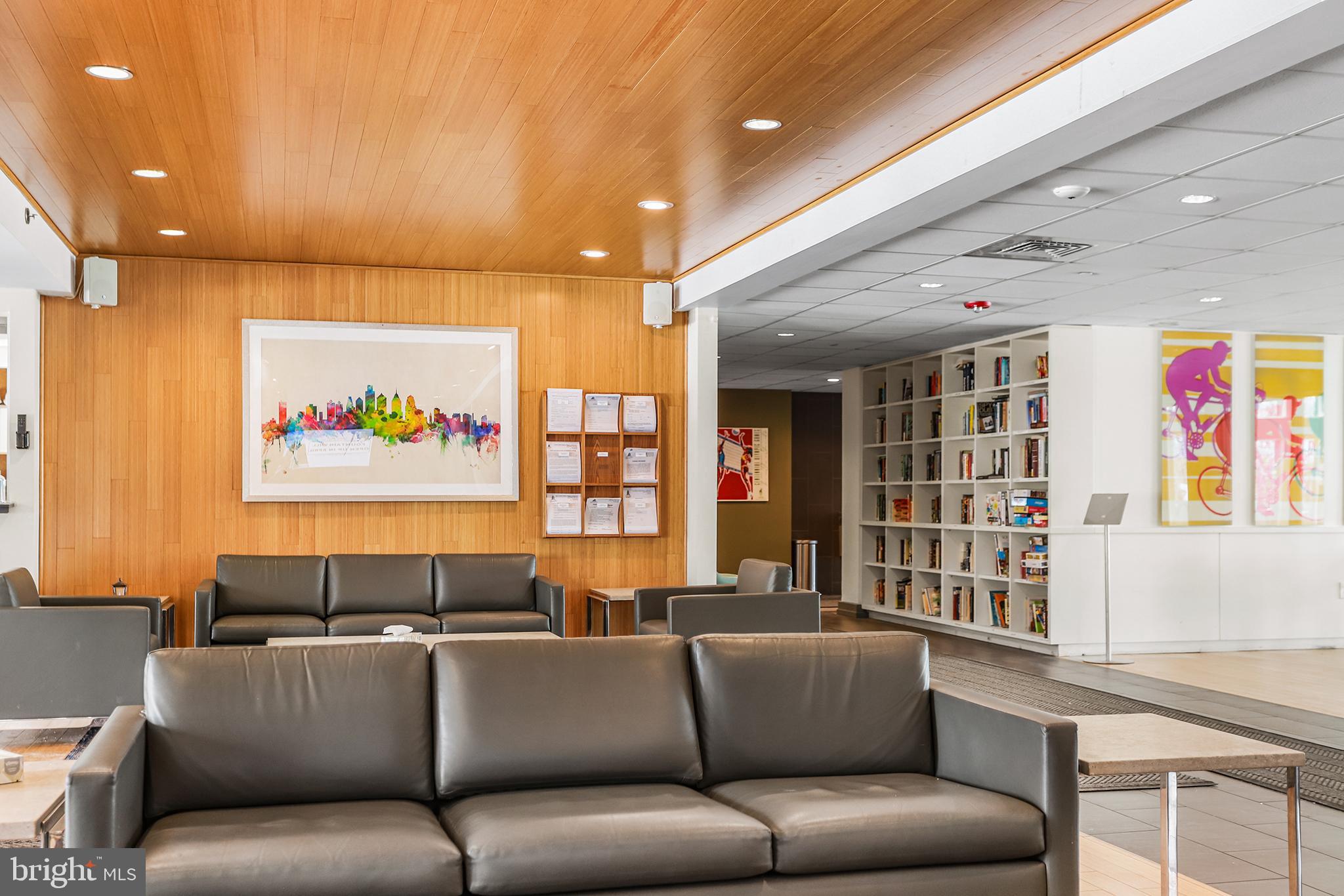 VALLEY FORGE TOWER - Residential