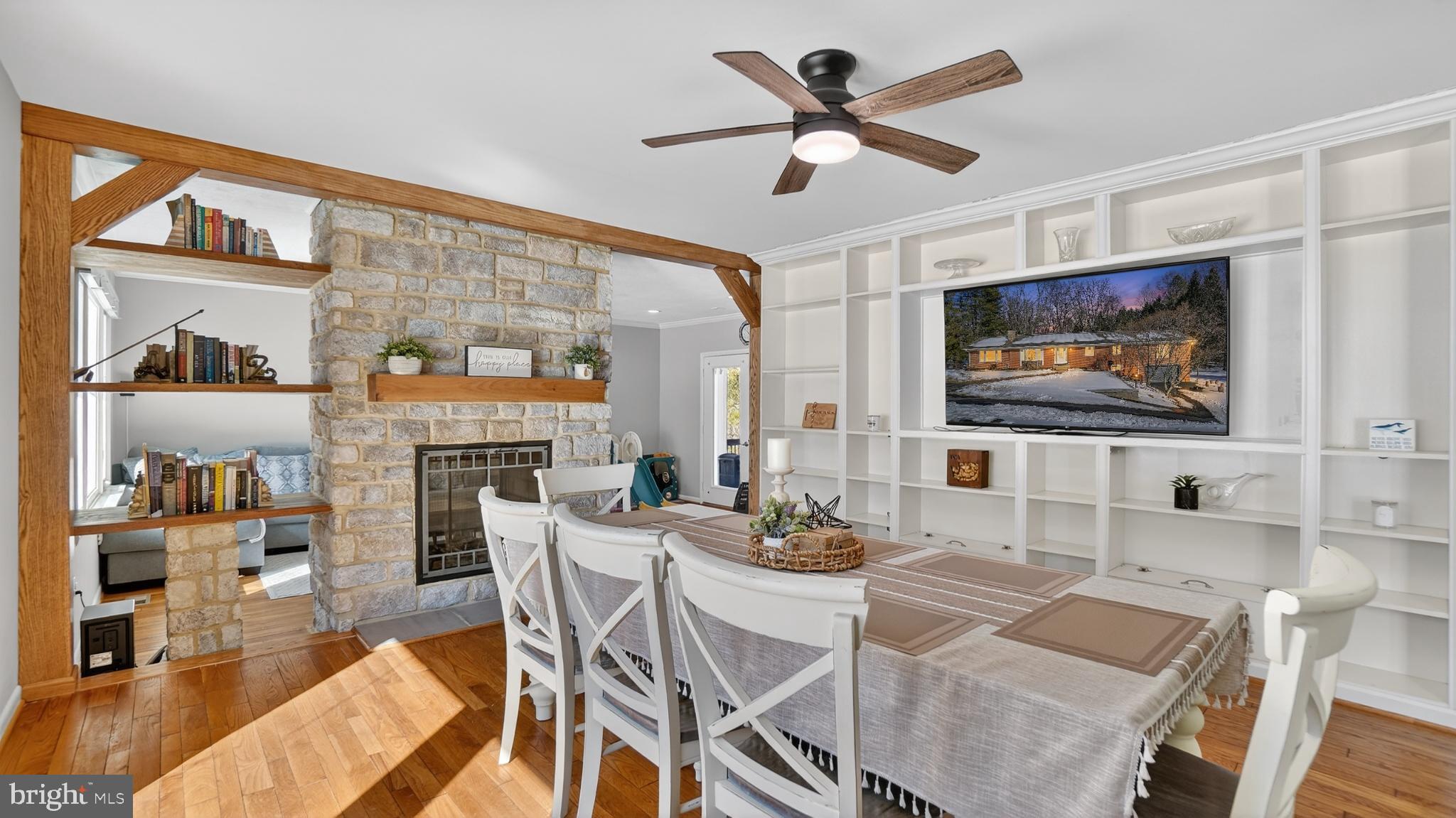 THE MEADOWS - Residential