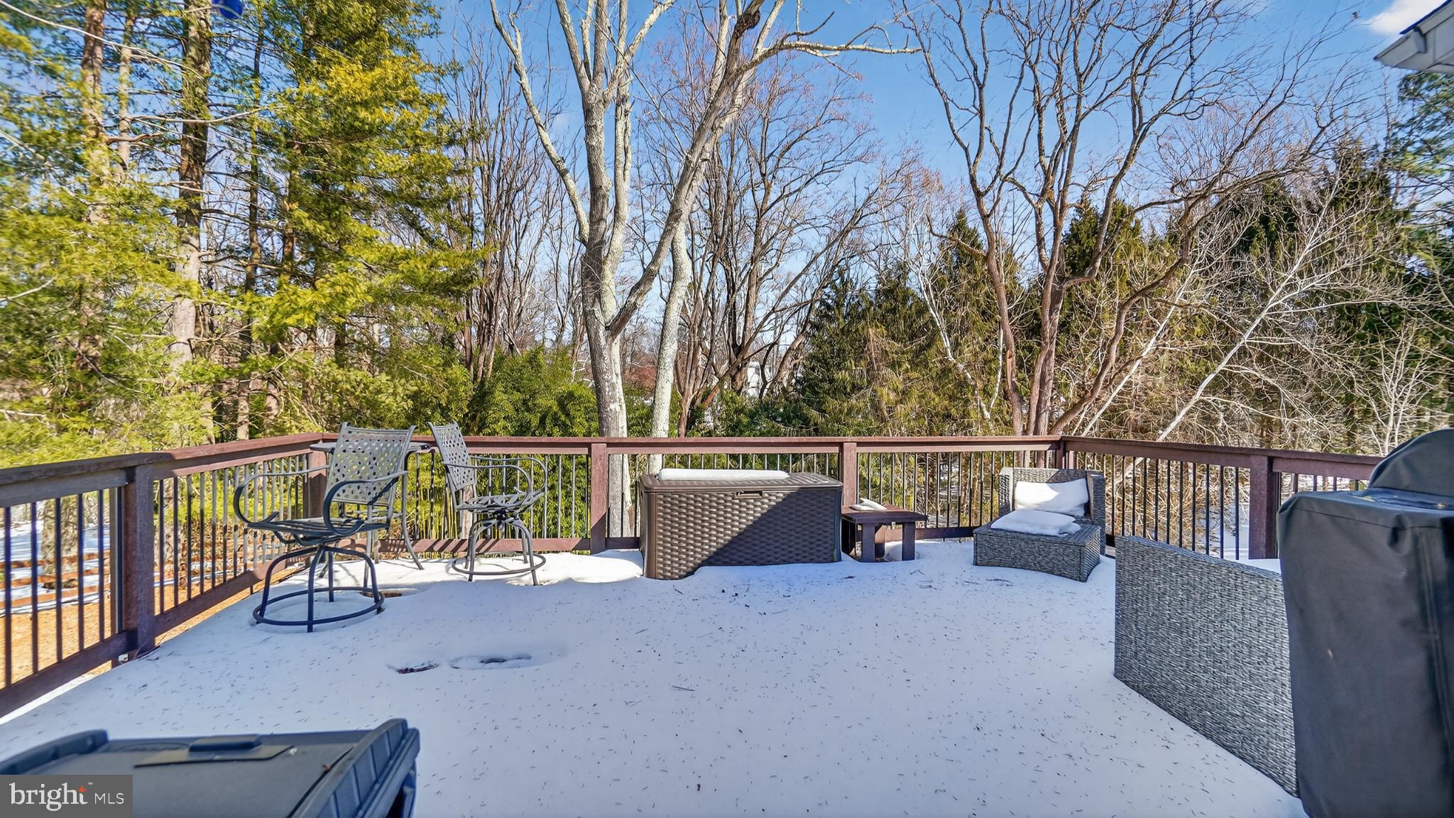 THE MEADOWS - Residential