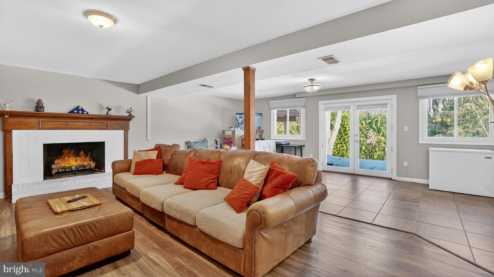 THE MEADOWS - Residential