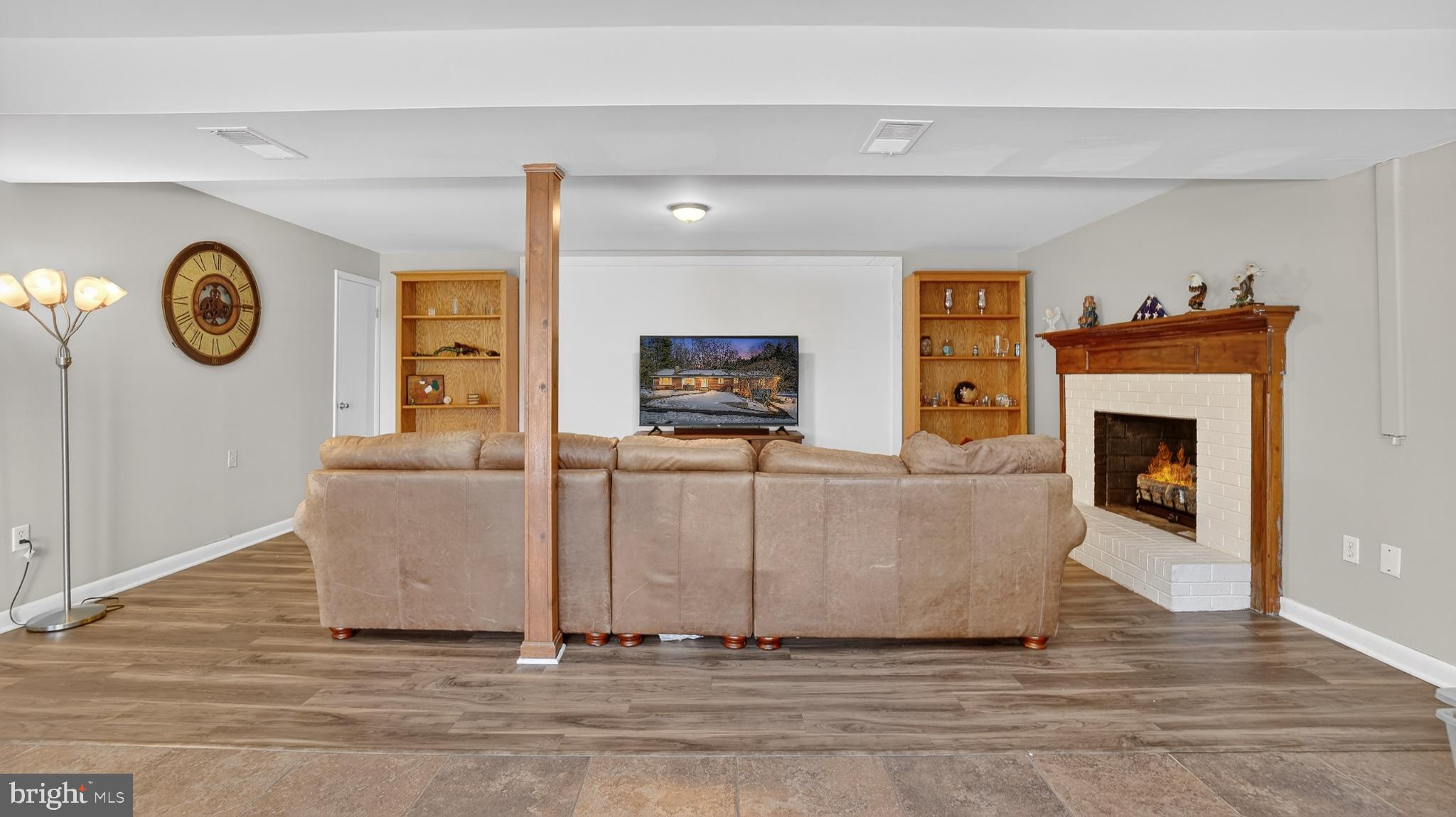 THE MEADOWS - Residential