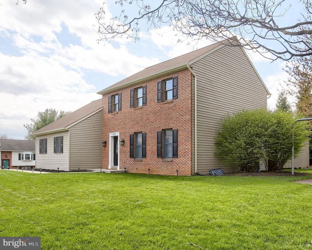 Photo of 901 Jade Avenue, LANCASTER, PA 17601 (MLS # PALA2086022)