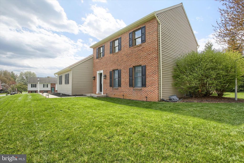 Photo of 901 Jade Avenue, LANCASTER, PA 17601 (MLS # PALA2086022)