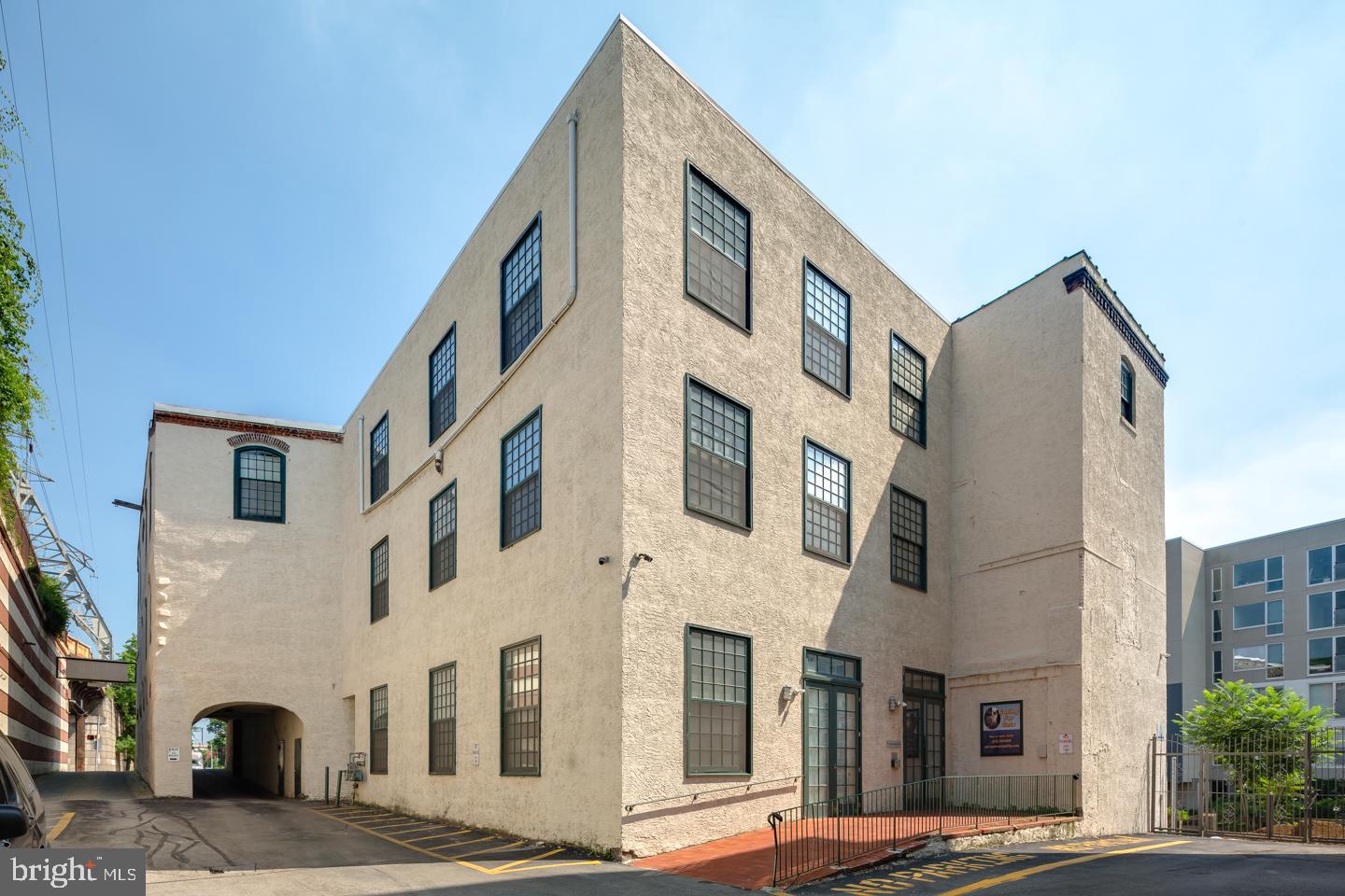 MANAYUNK - Residential Lease