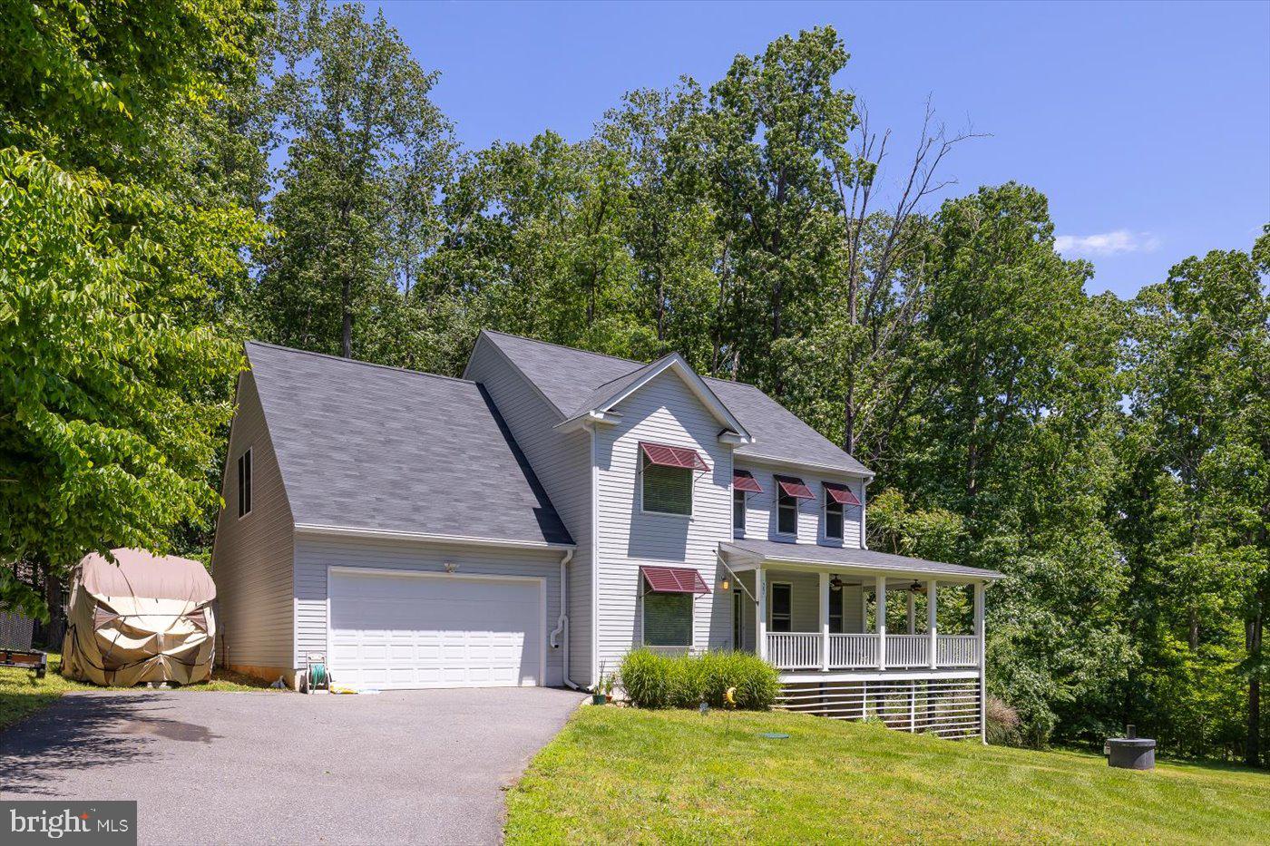 27 ATHENS LANE