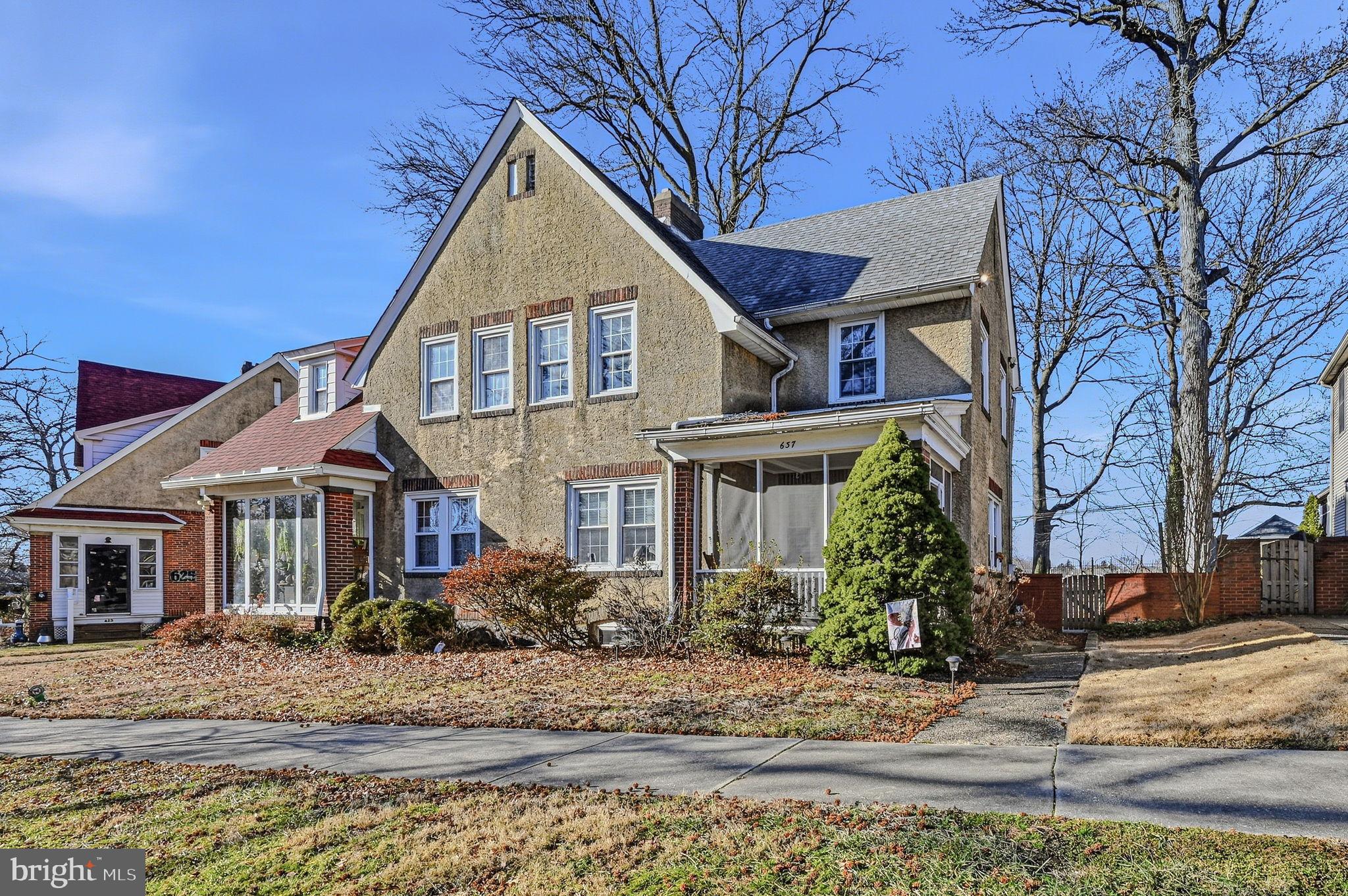 637 HARRINGTON STREET