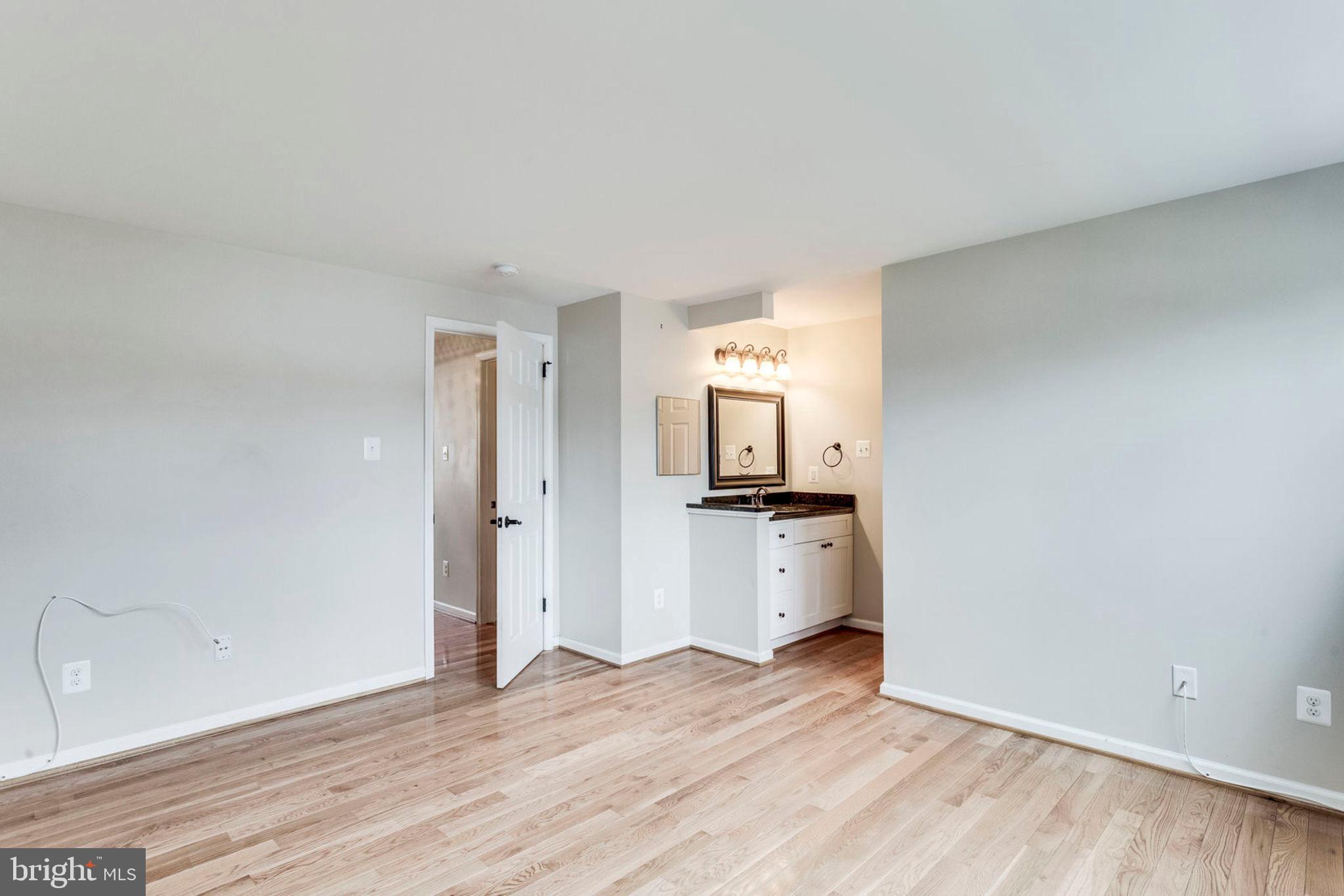 TARTAN VILLAGE - Residential