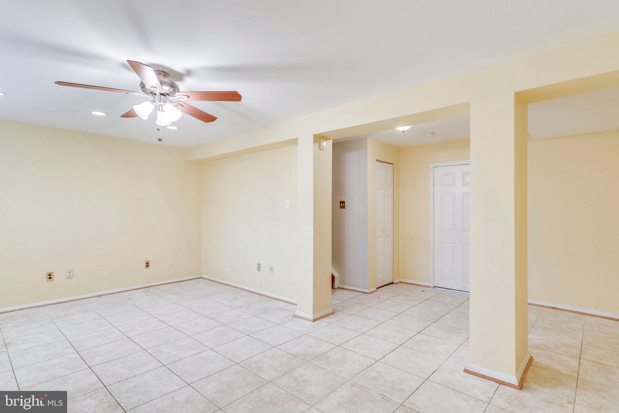 TARTAN VILLAGE - Residential