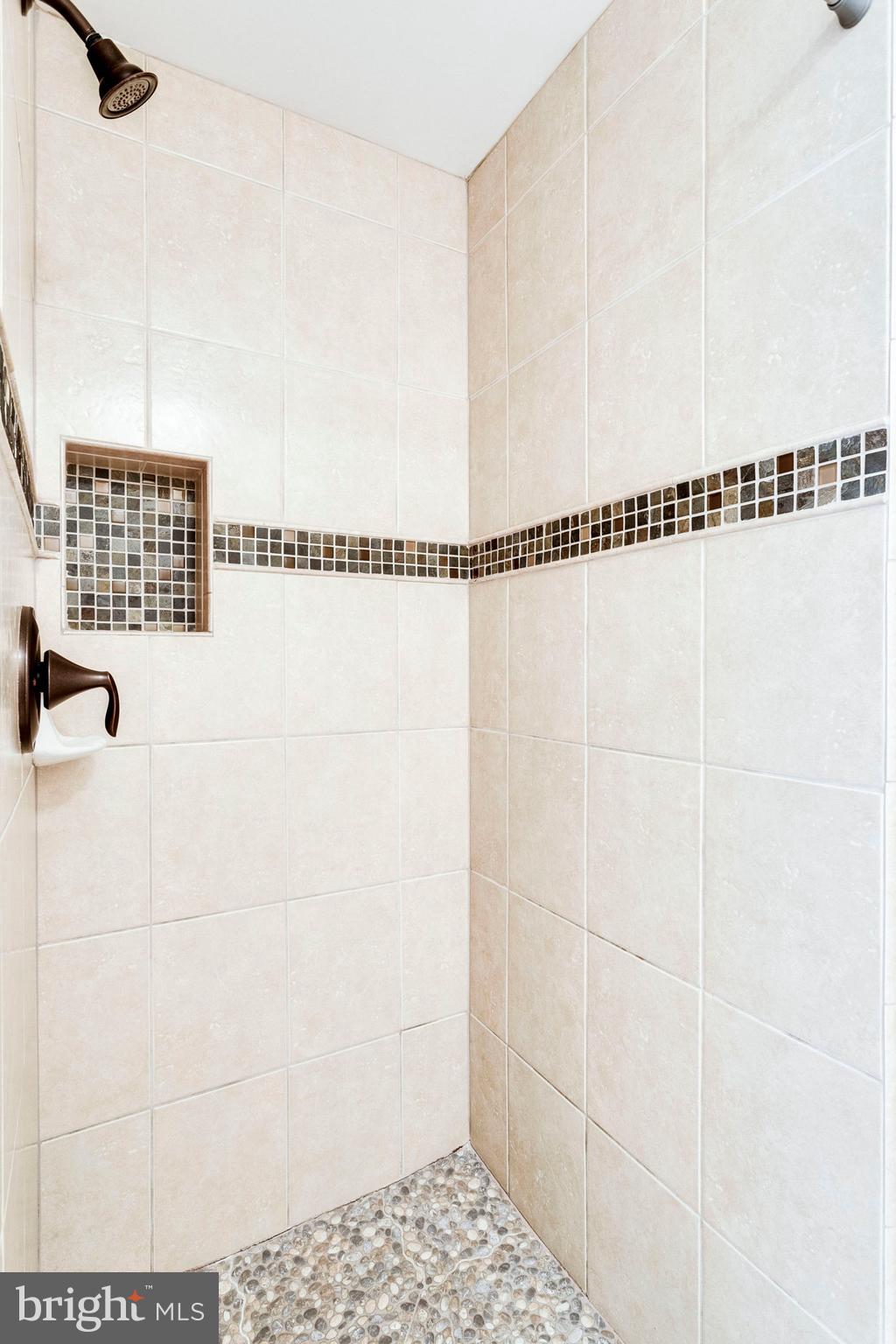 TARTAN VILLAGE - Residential