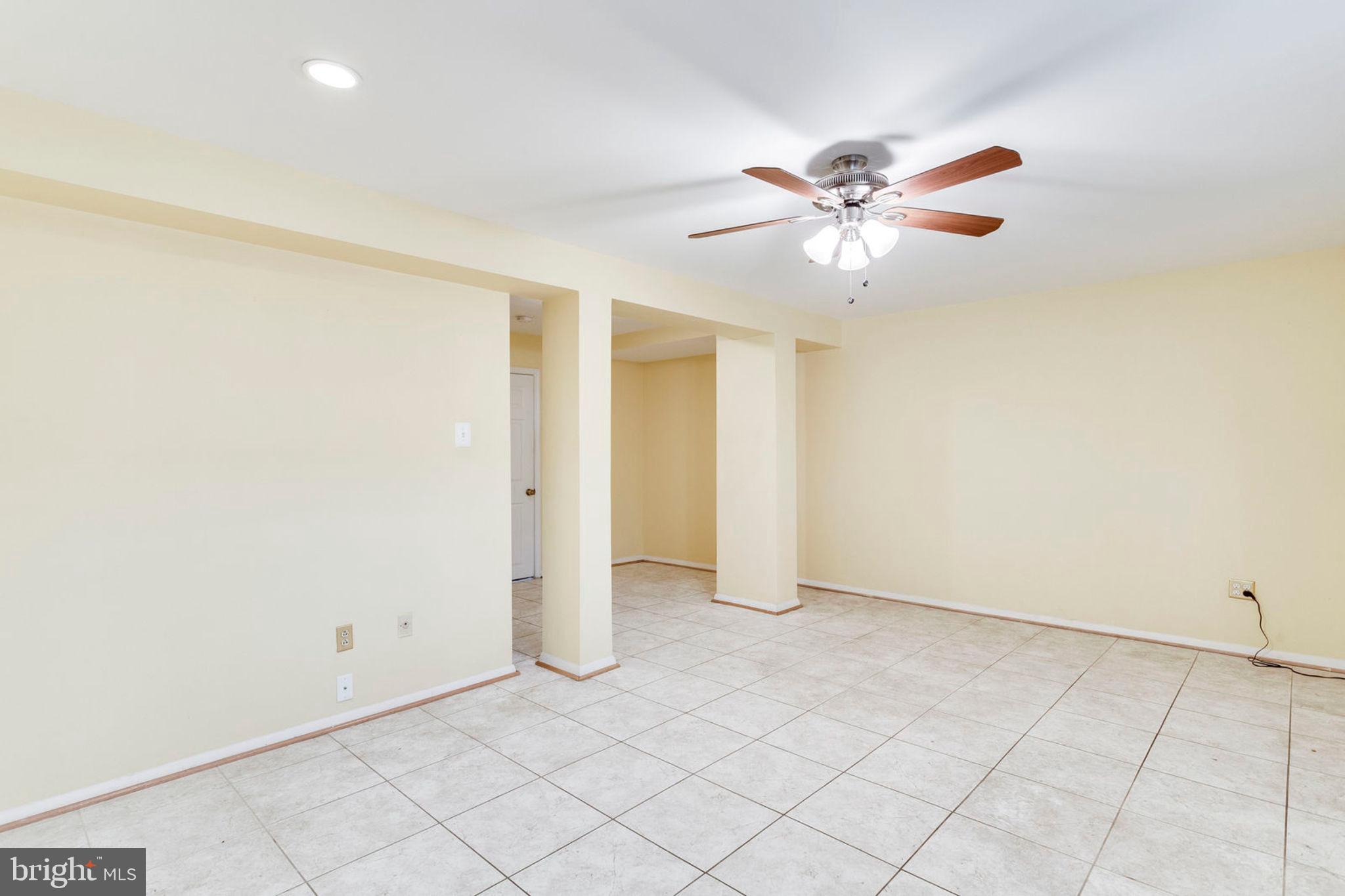 TARTAN VILLAGE - Residential