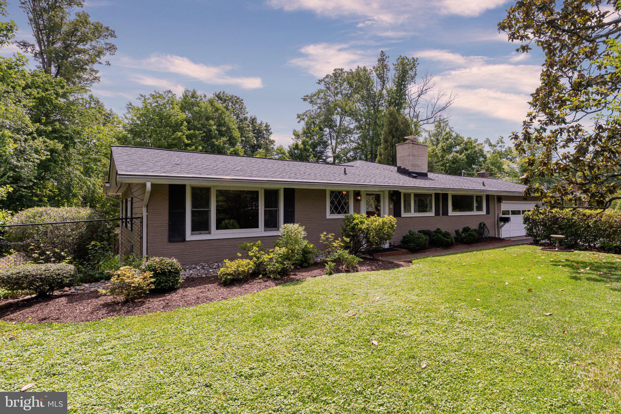 3525 DEVON DRIVE