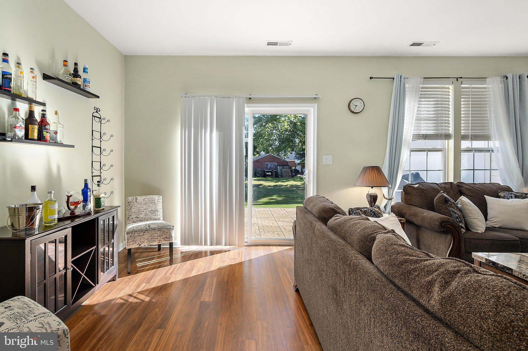 1012 MEADOW VIEW DRIVE