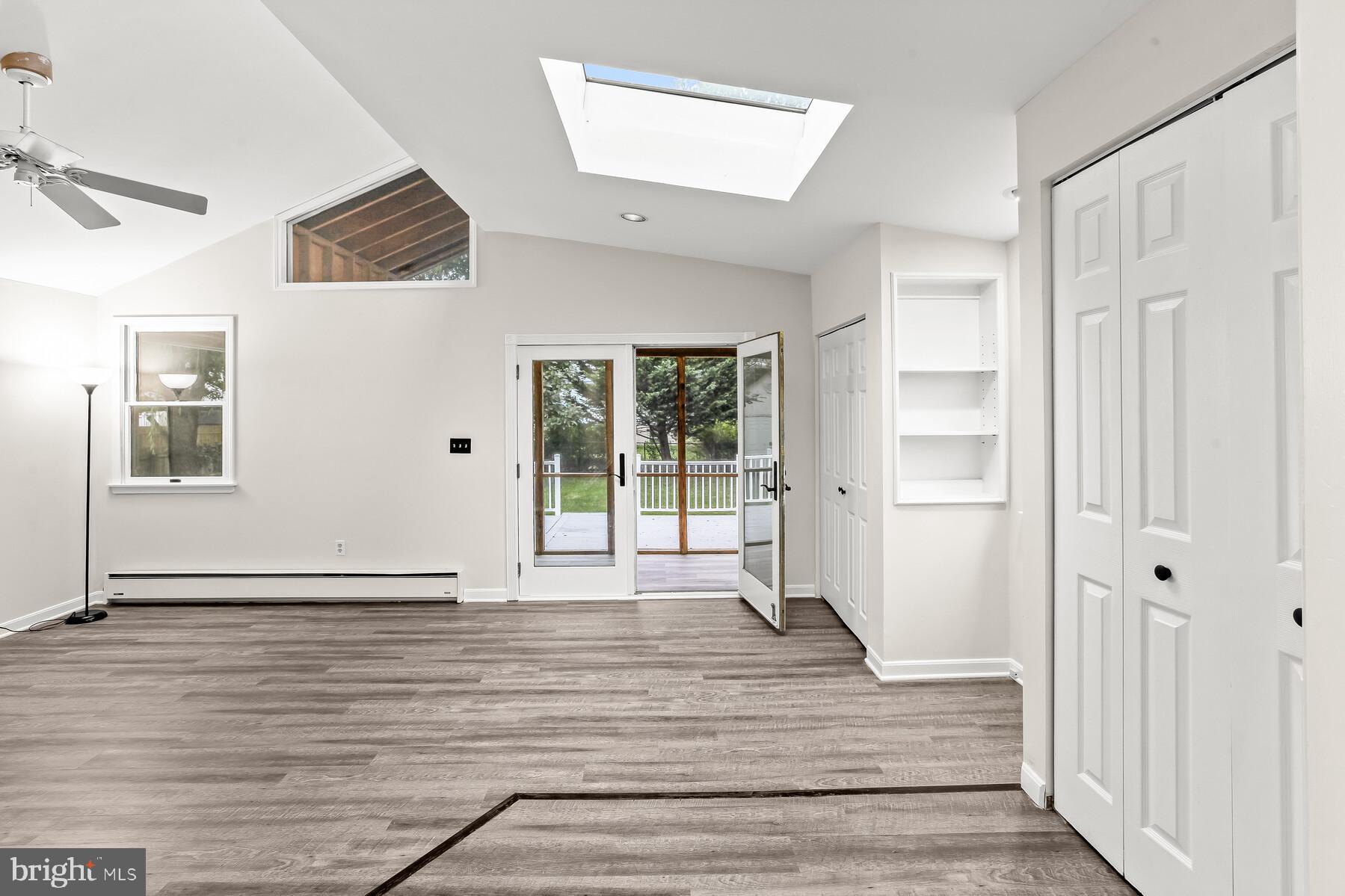 LINTHICUM - Residential