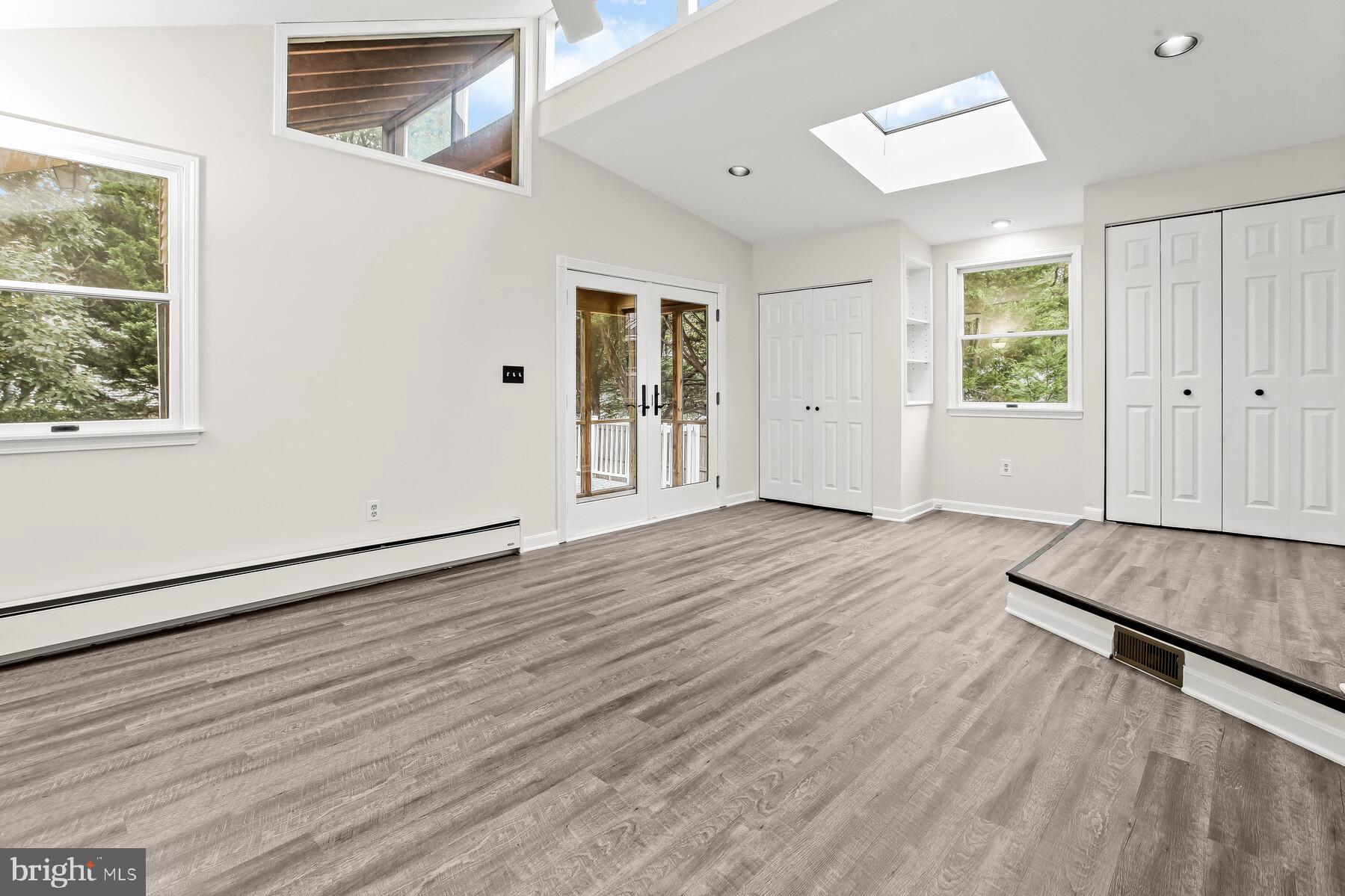 LINTHICUM - Residential