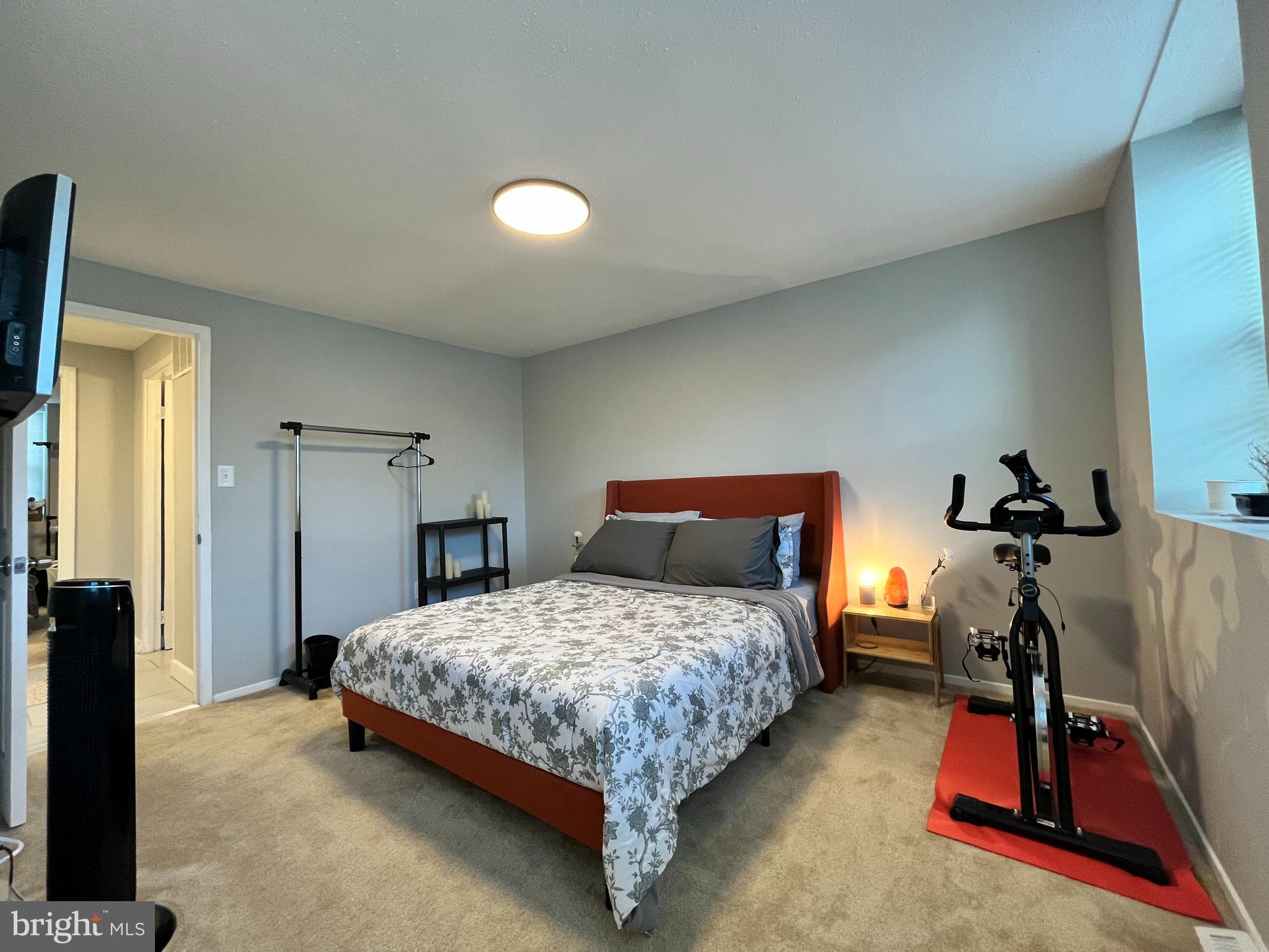 WINDMILL SQUARE - Residential